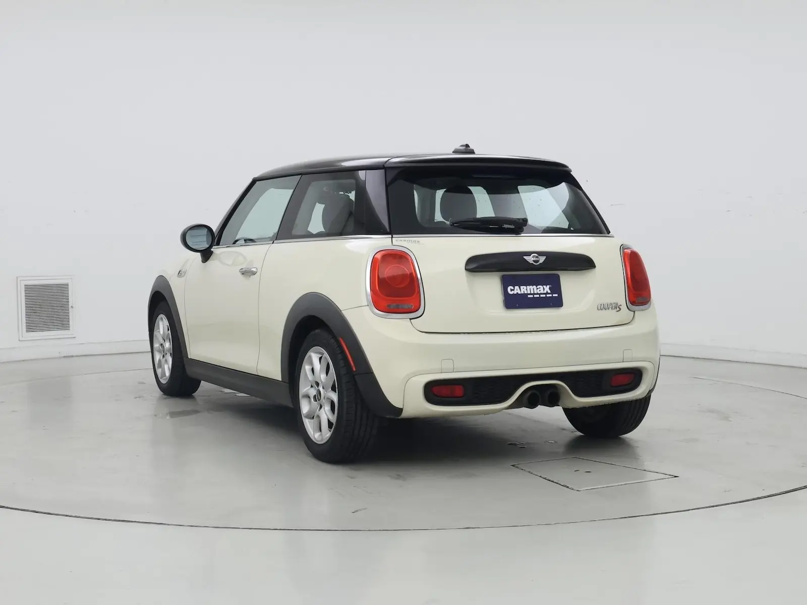 2016 MINI Cooper S photo 3