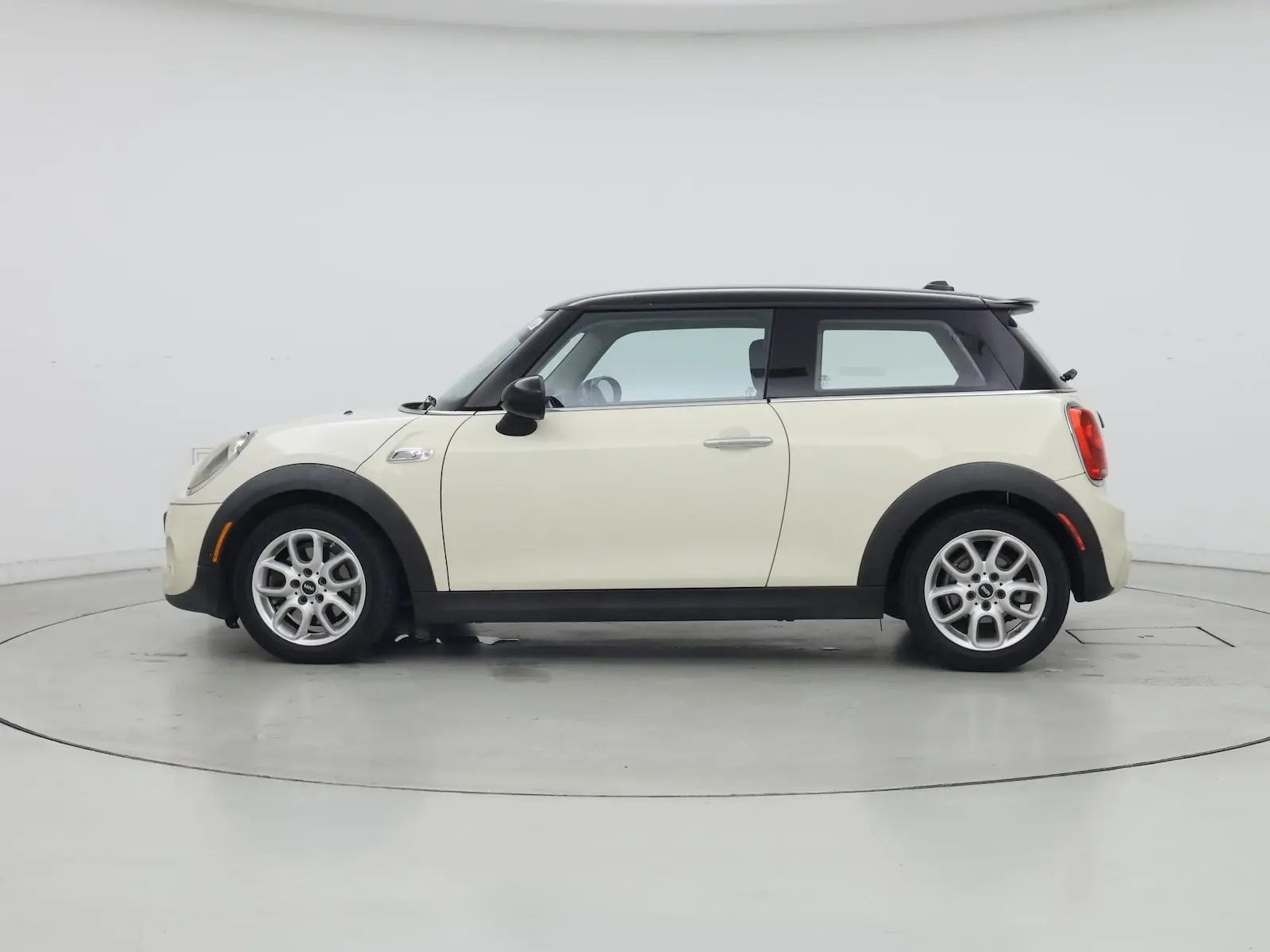 2016 MINI Cooper S photo 4