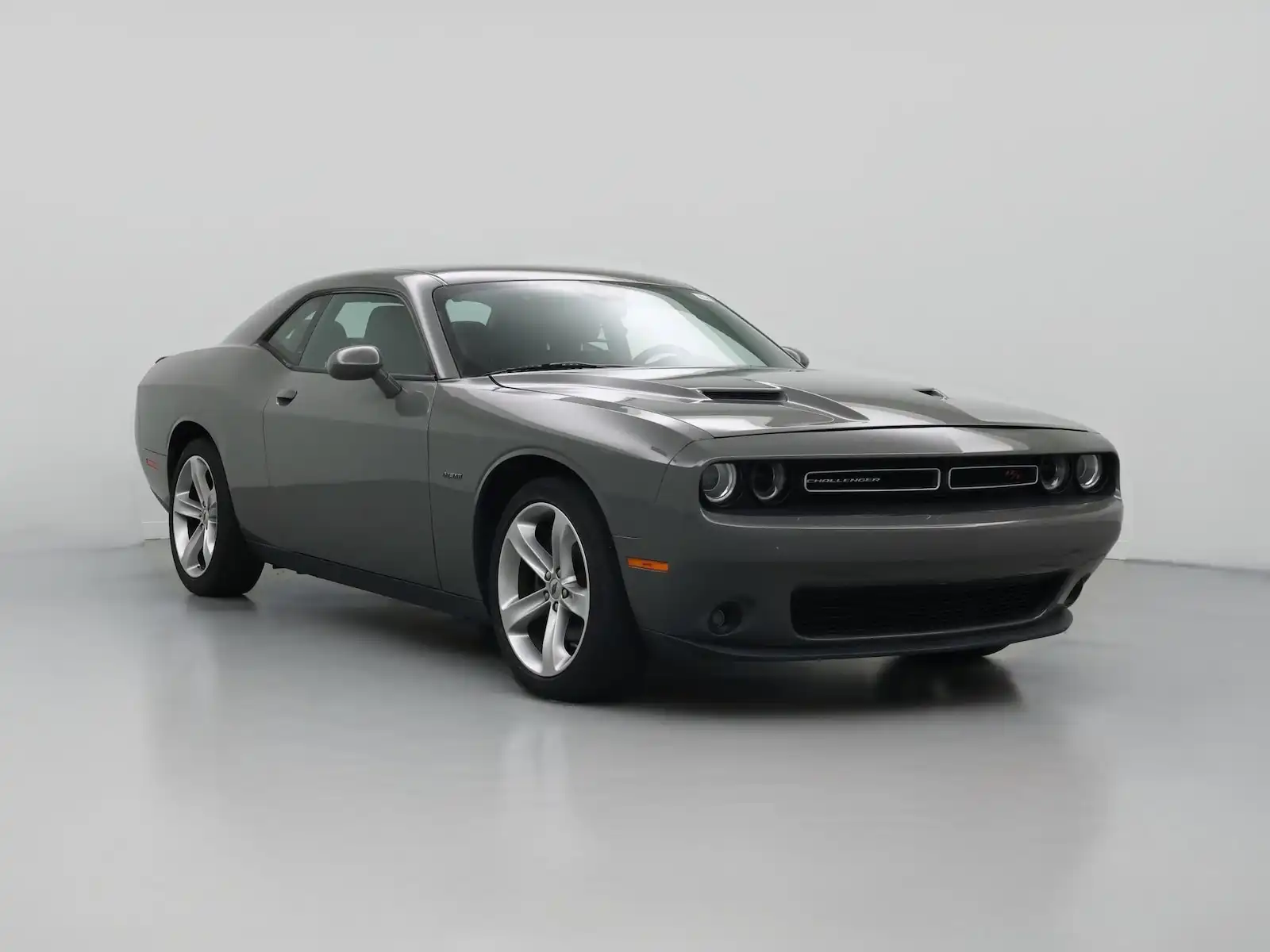 2017 Dodge Challenger R/T's photo