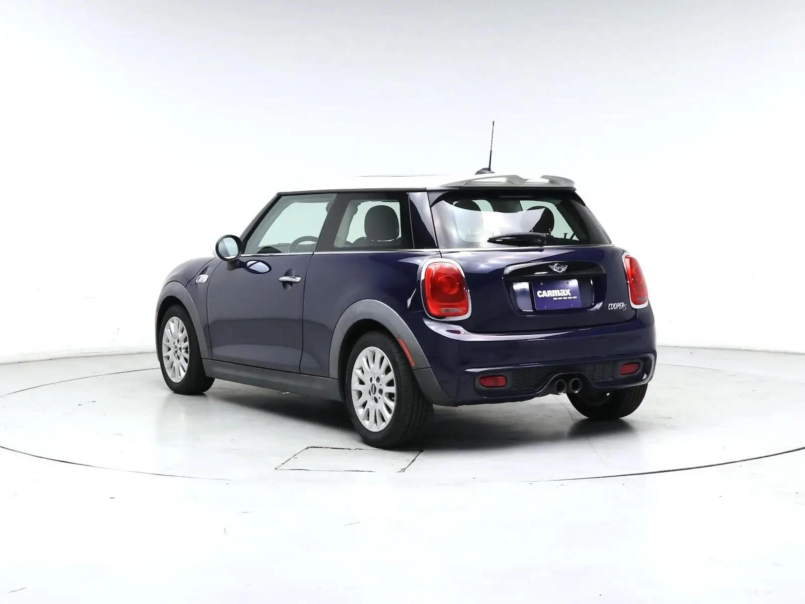 2015 MINI Cooper S photo 3