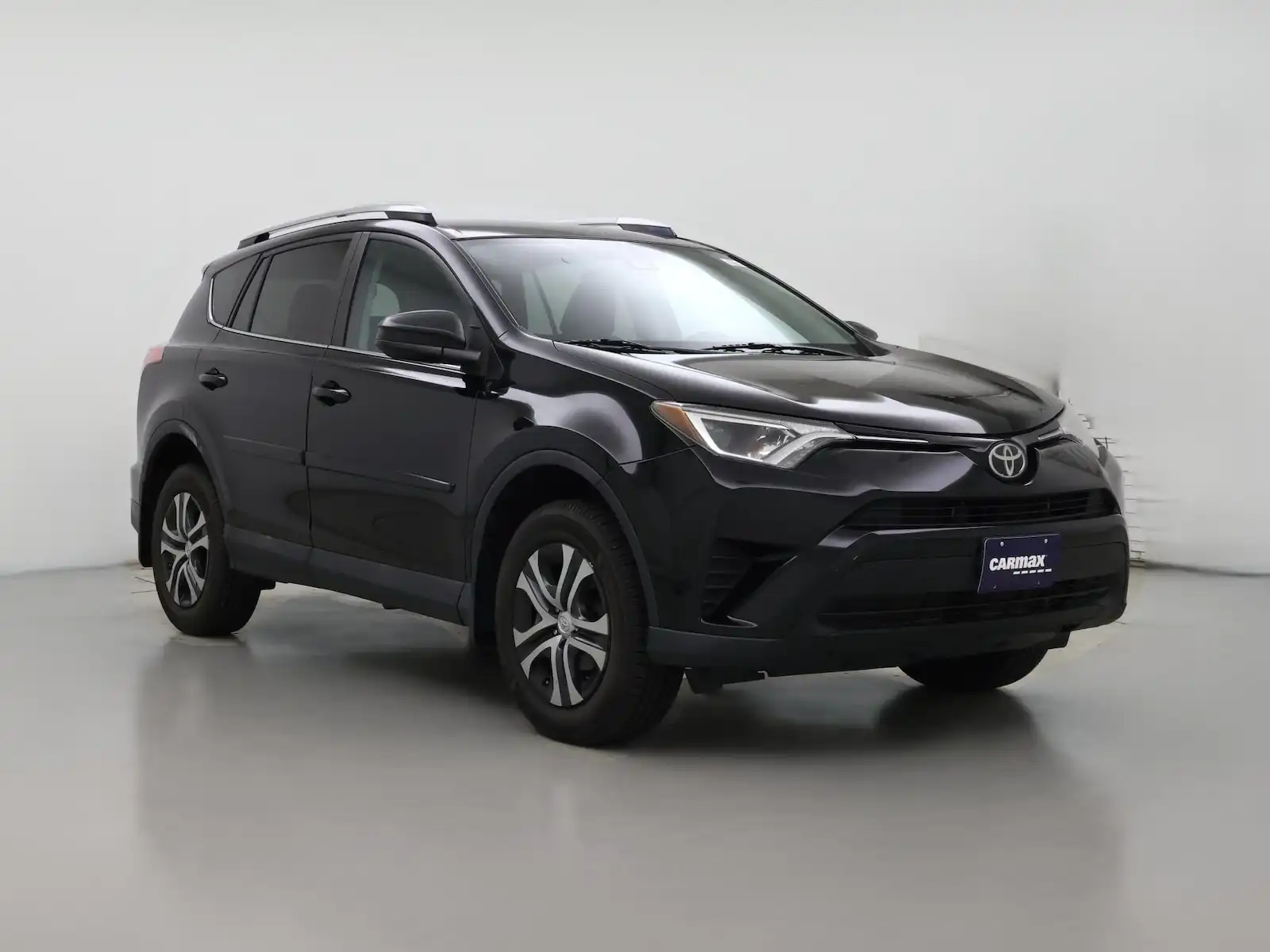 2017 Toyota RAV4 LE AWD's photo