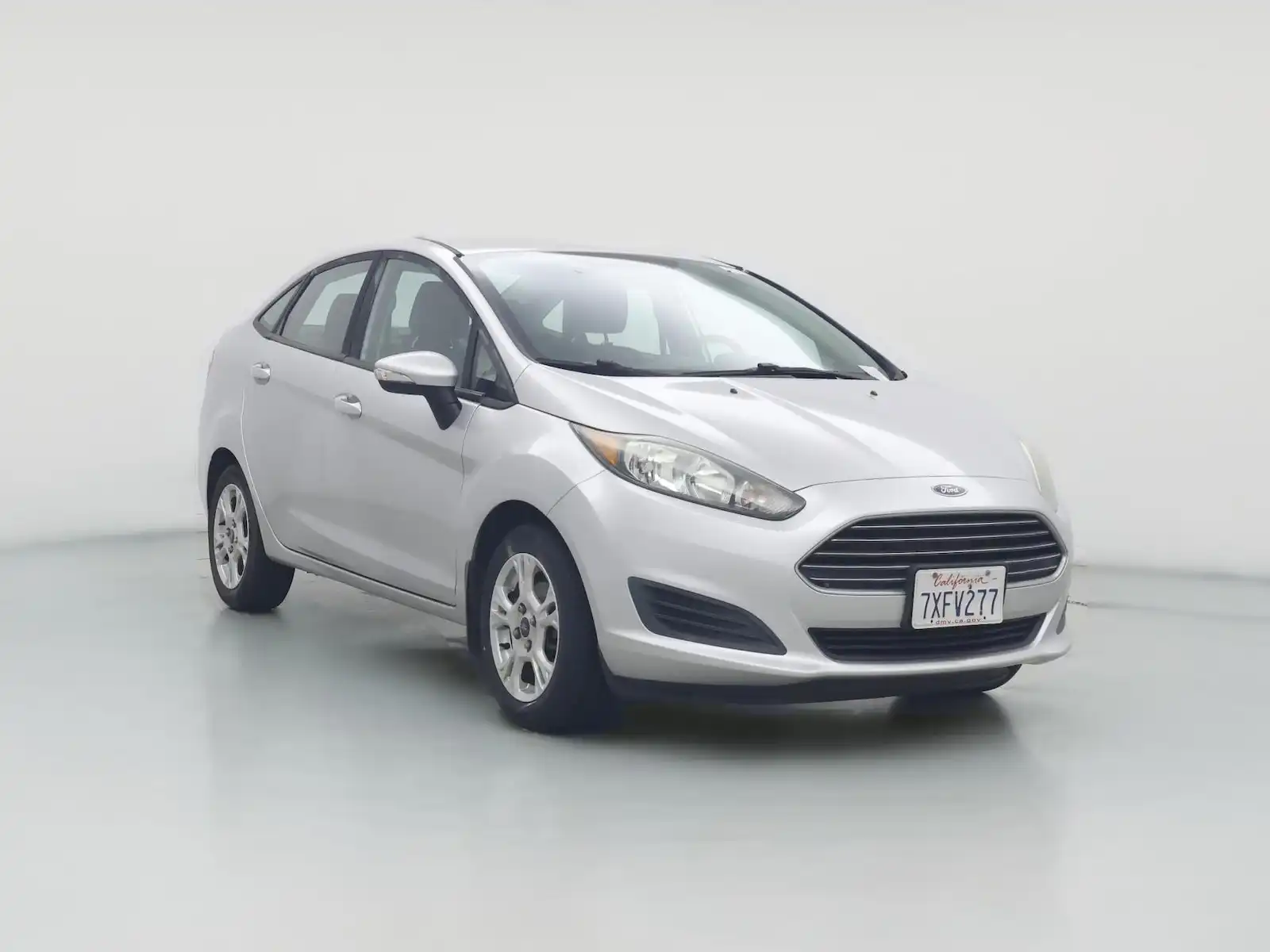 2016 Ford Fiesta SE Sedan's photo