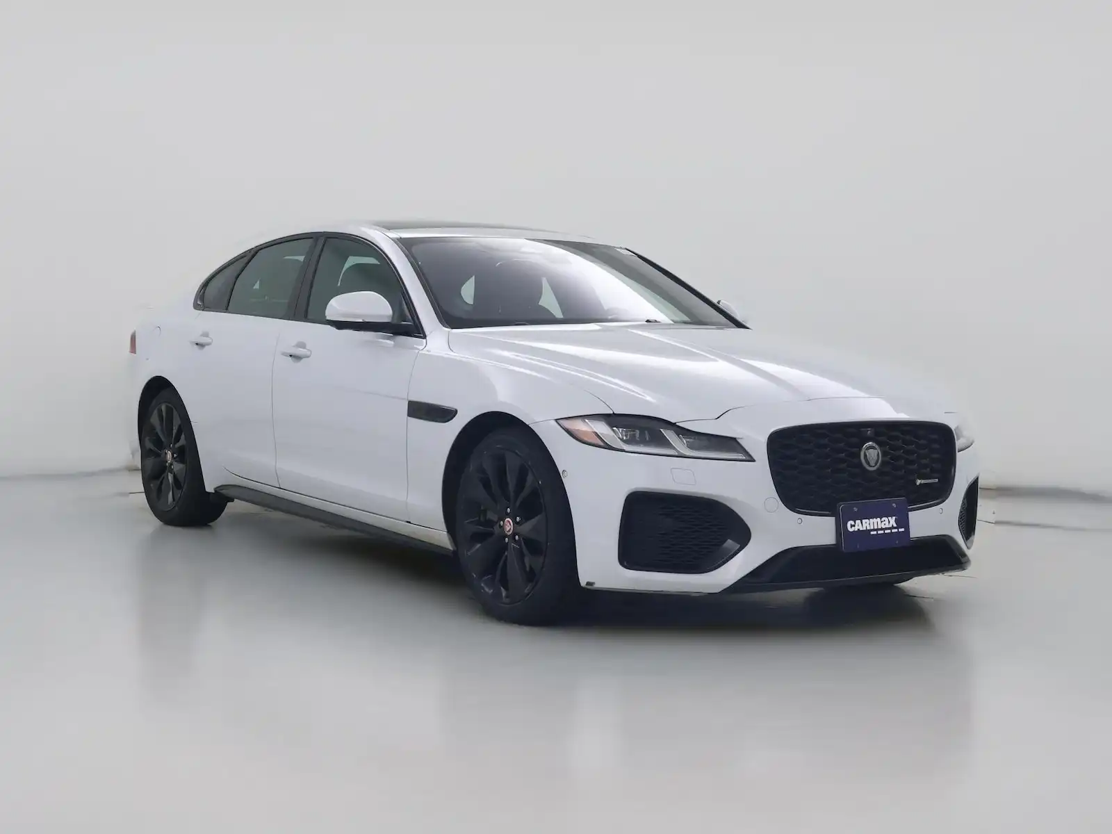 2021 Jaguar XF P300 R-Dynamic SE's photo