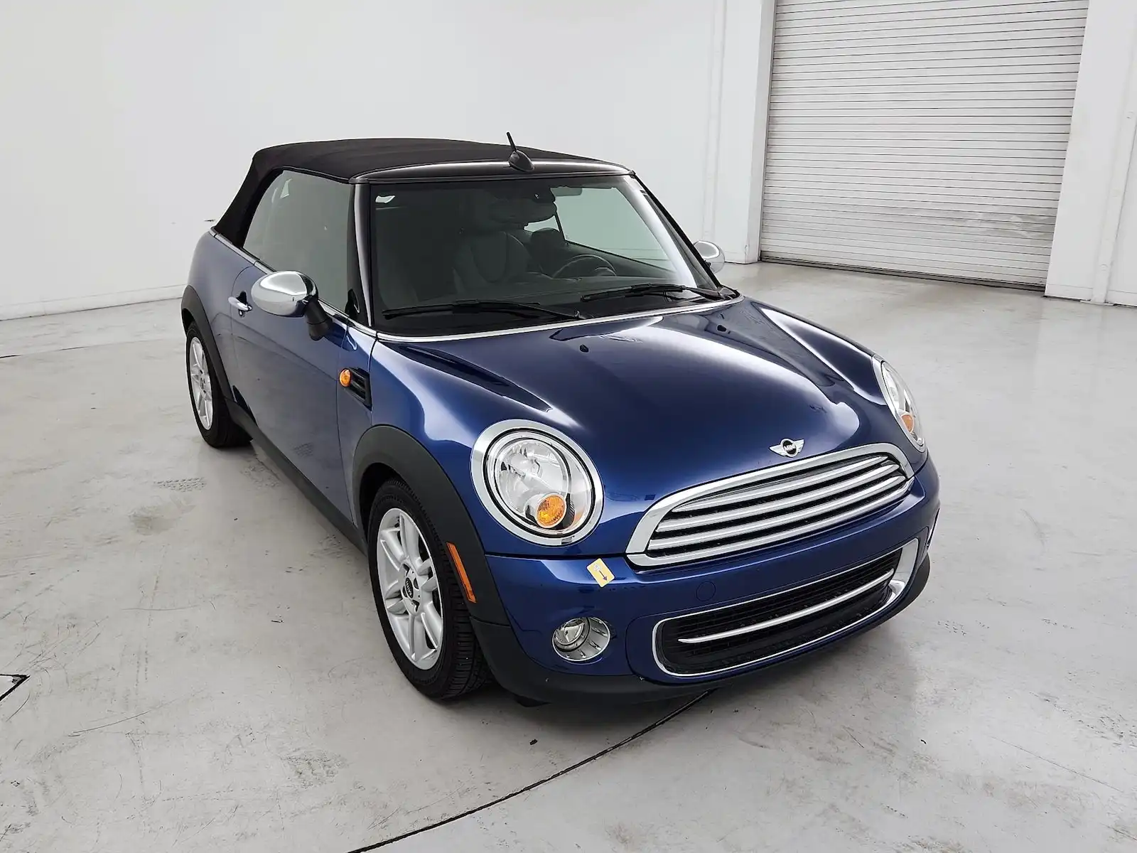 2015 MINI Cooper Base's photo