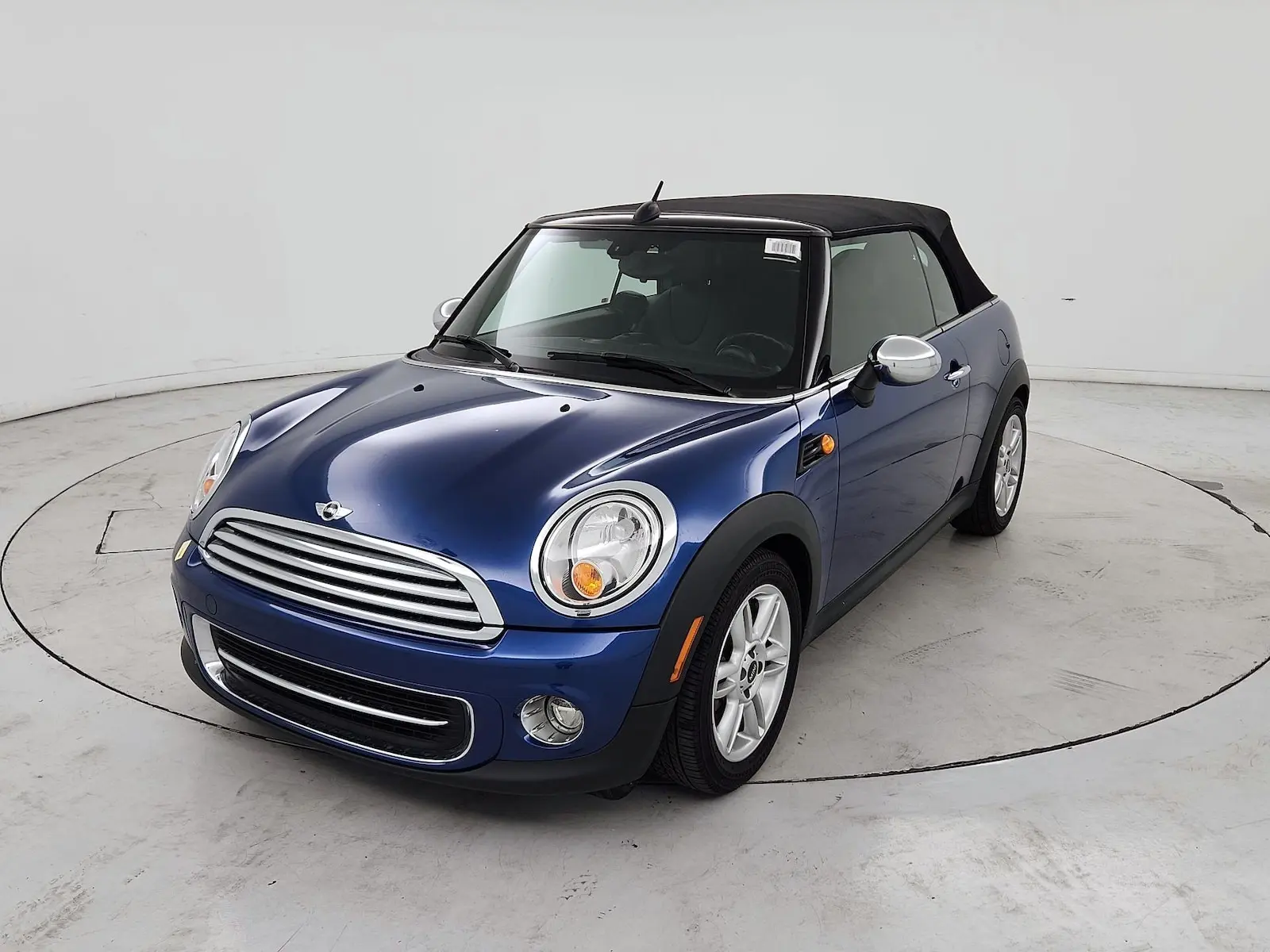 2015 MINI Cooper Base photo 3