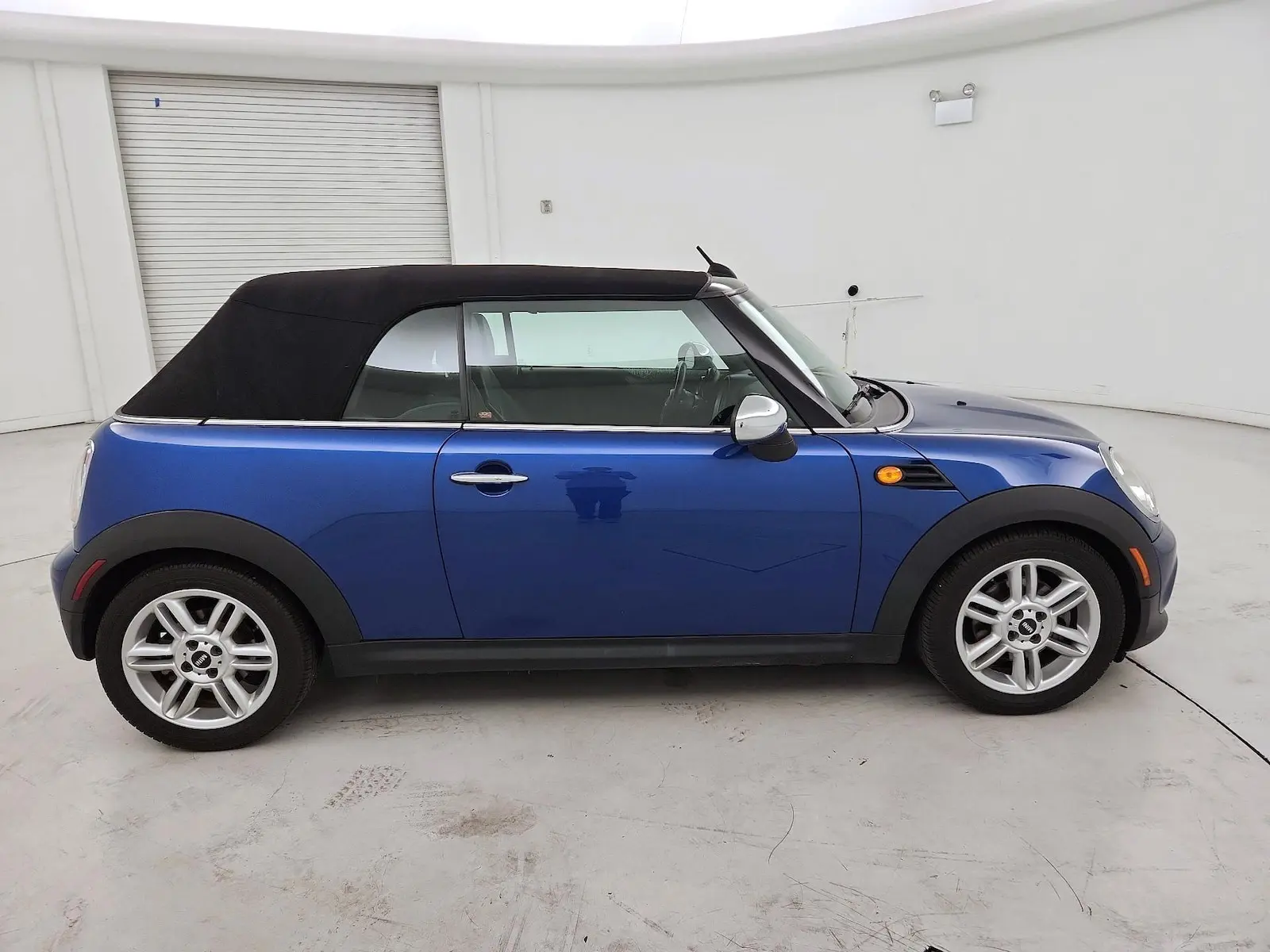 2015 MINI Cooper Base photo 4