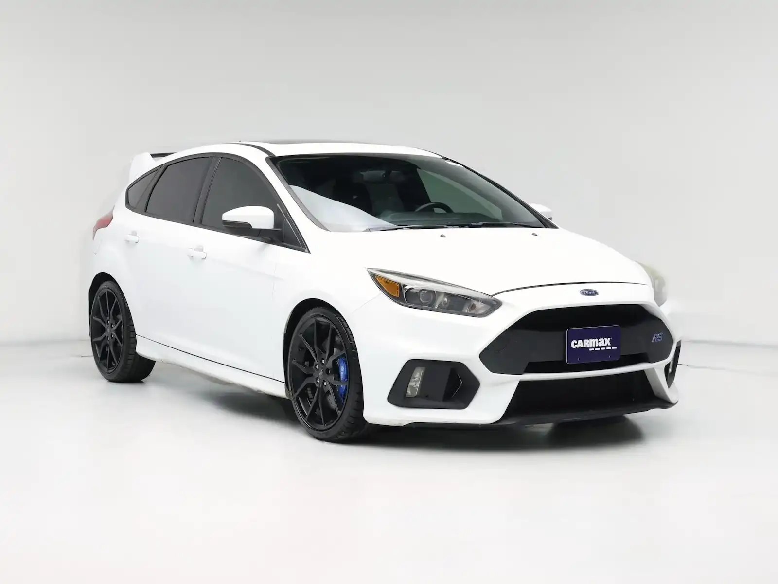 2017 Ford Focus RS Hatchback 5-Door's photo