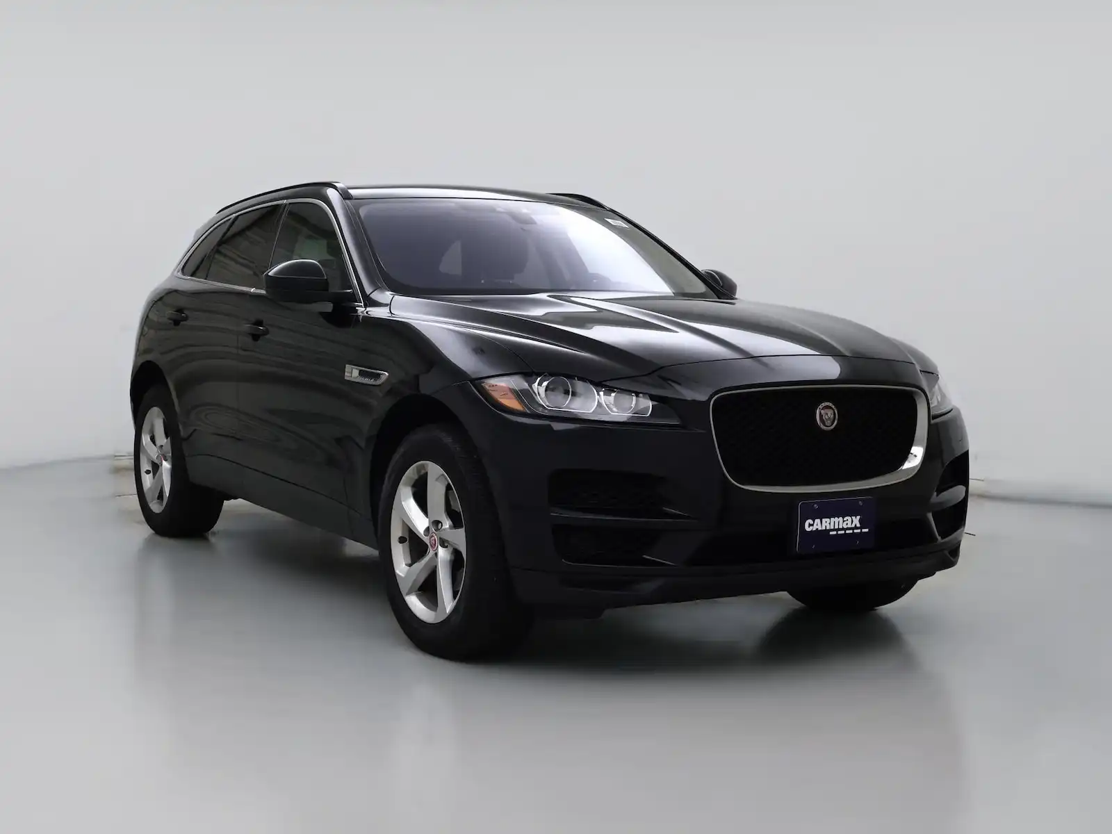 2019 Jaguar F-PACE 25t Premium AWD's photo