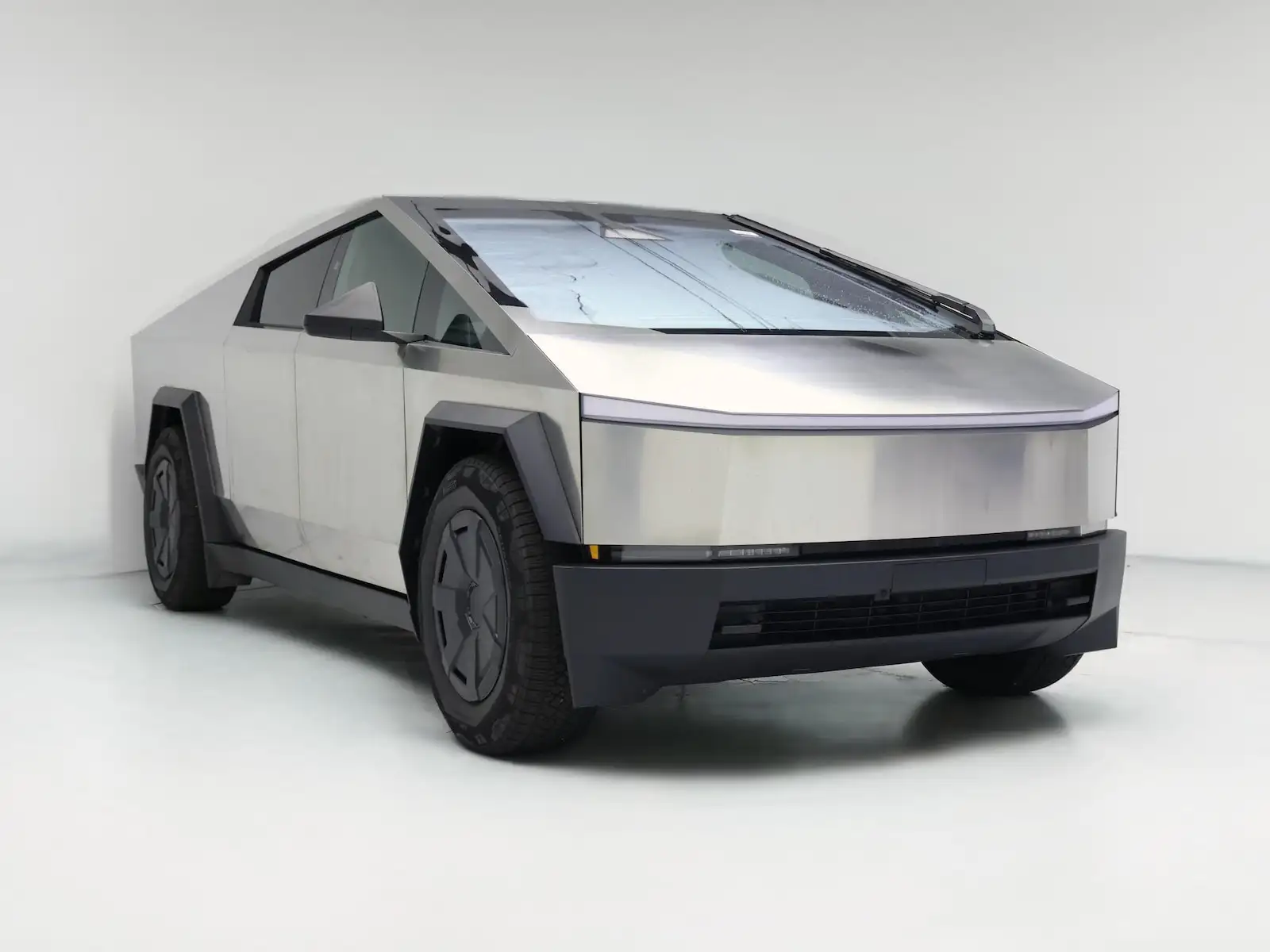 2024 Tesla Cybertruck RWD's photo