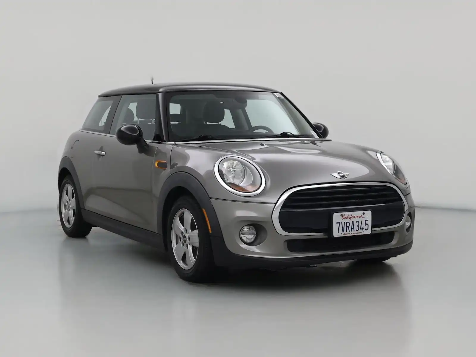 2017 MINI Cooper Base's photo