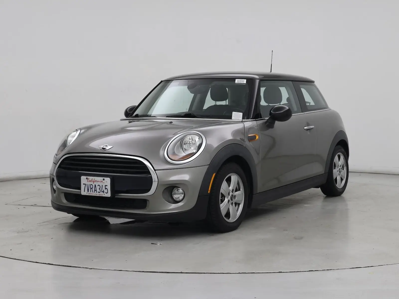 2017 MINI Cooper Base photo 5