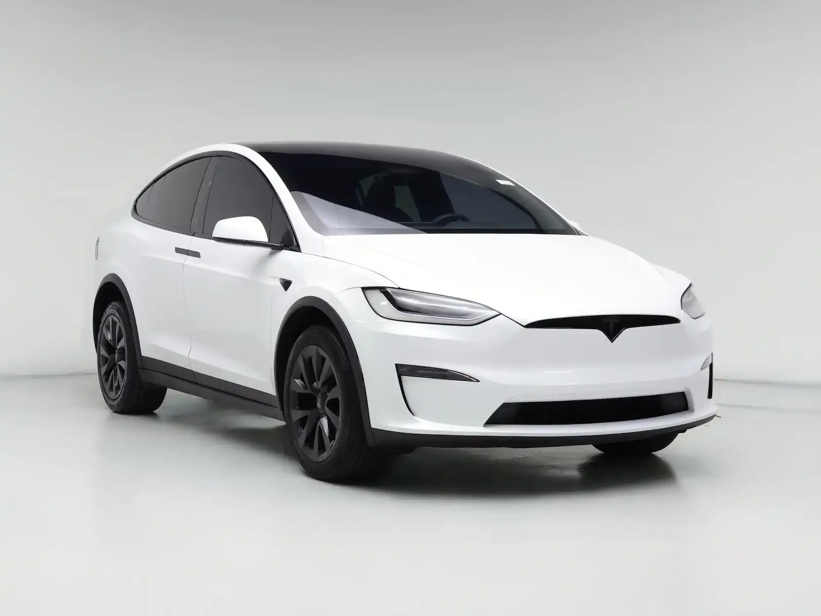 2022 Tesla Model X Plaid's photo