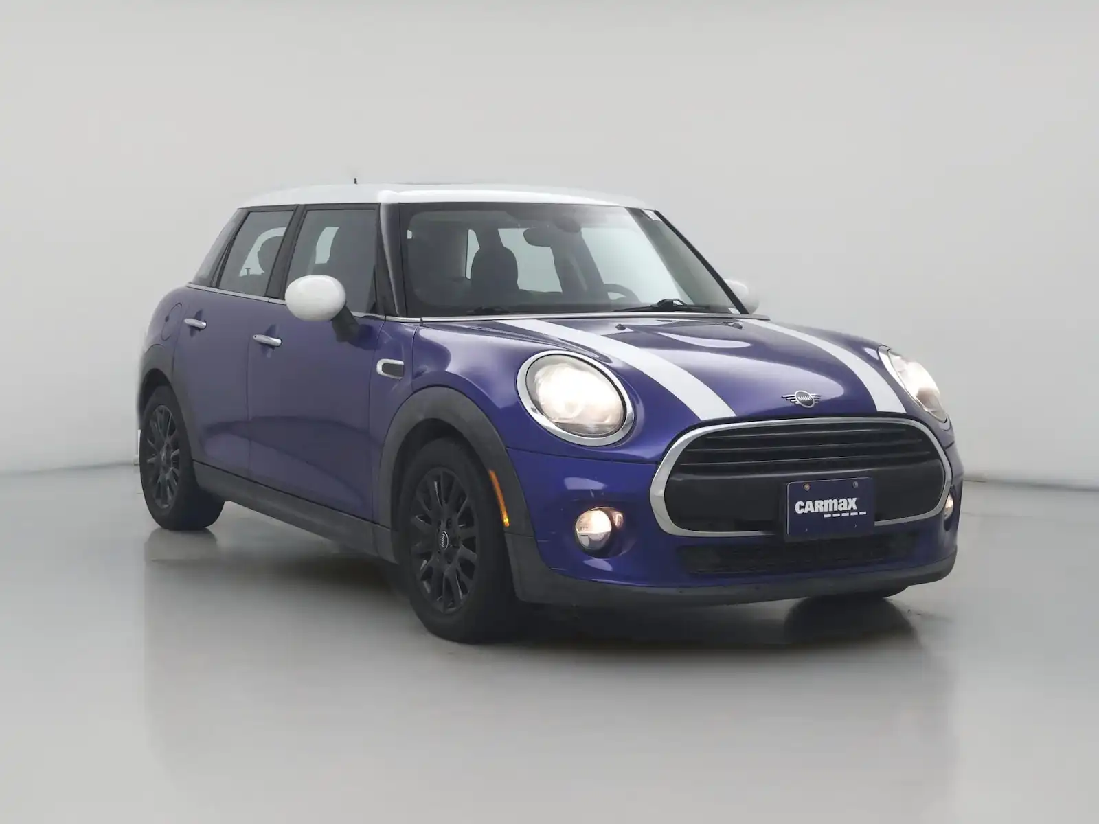 2019 MINI Hardtop Cooper Signature's photo