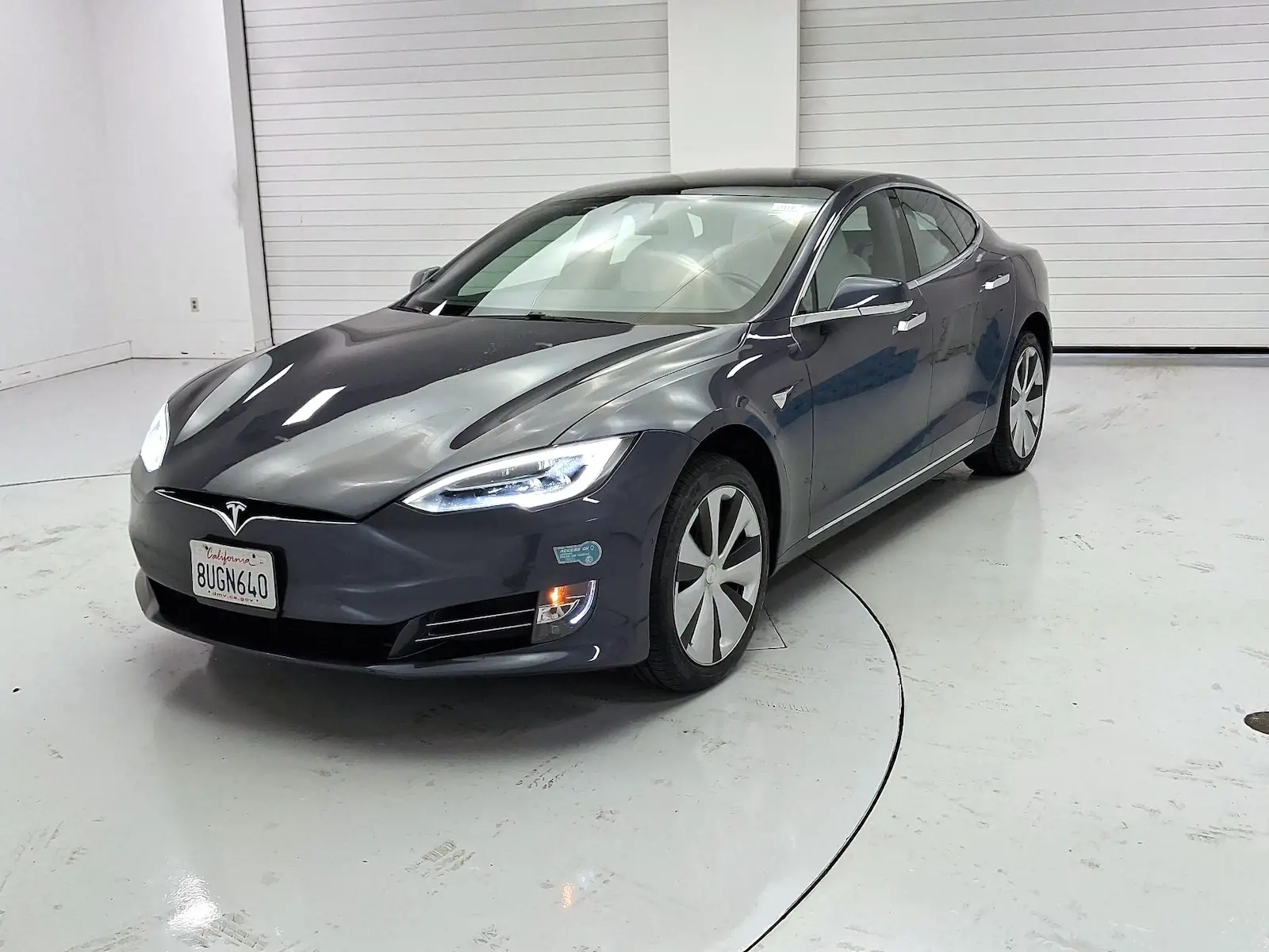 2021 Tesla Model S Long Range Plus photo 3
