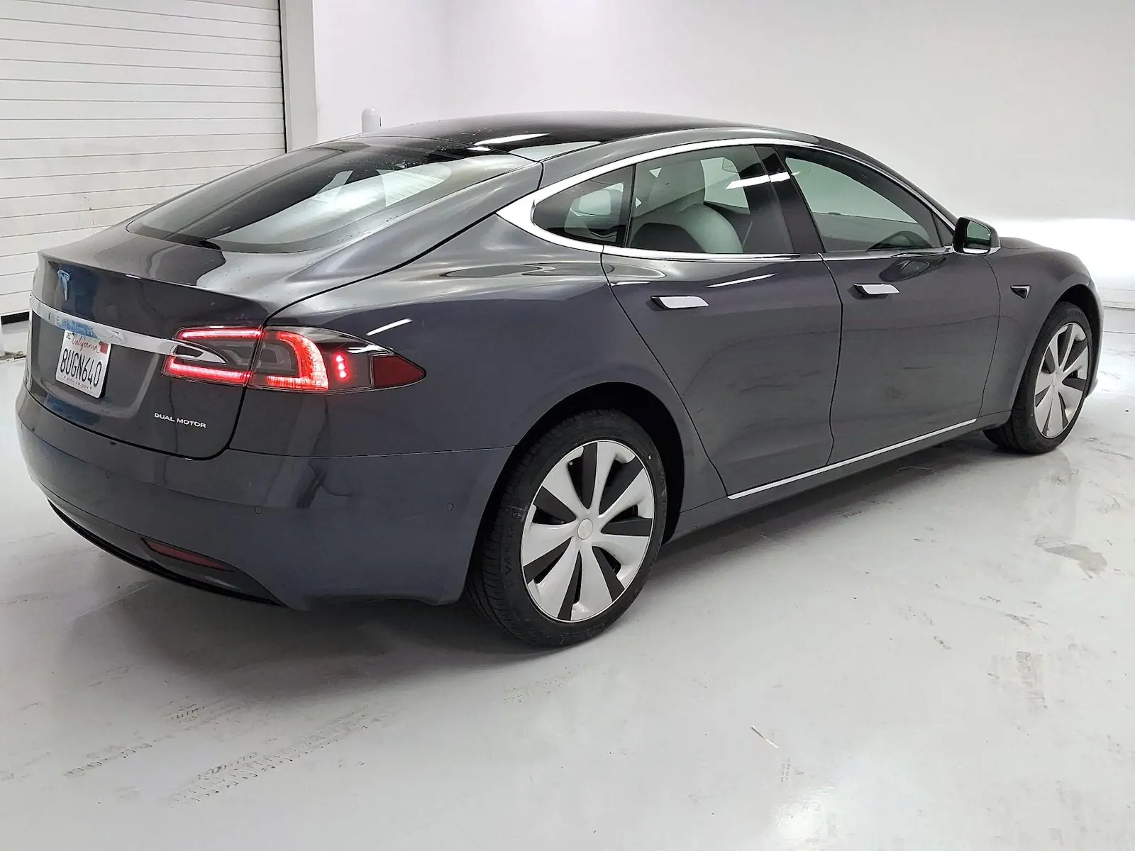 2021 Tesla Model S Long Range Plus photo 5