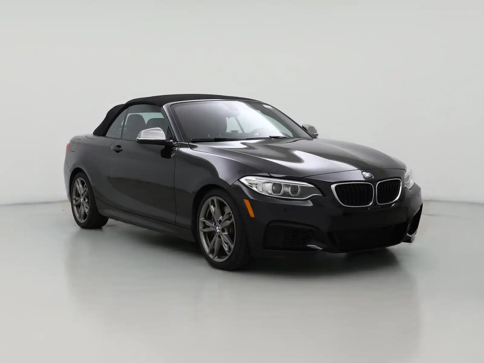 2016 BMW 2 Series M235i Convertible's photo