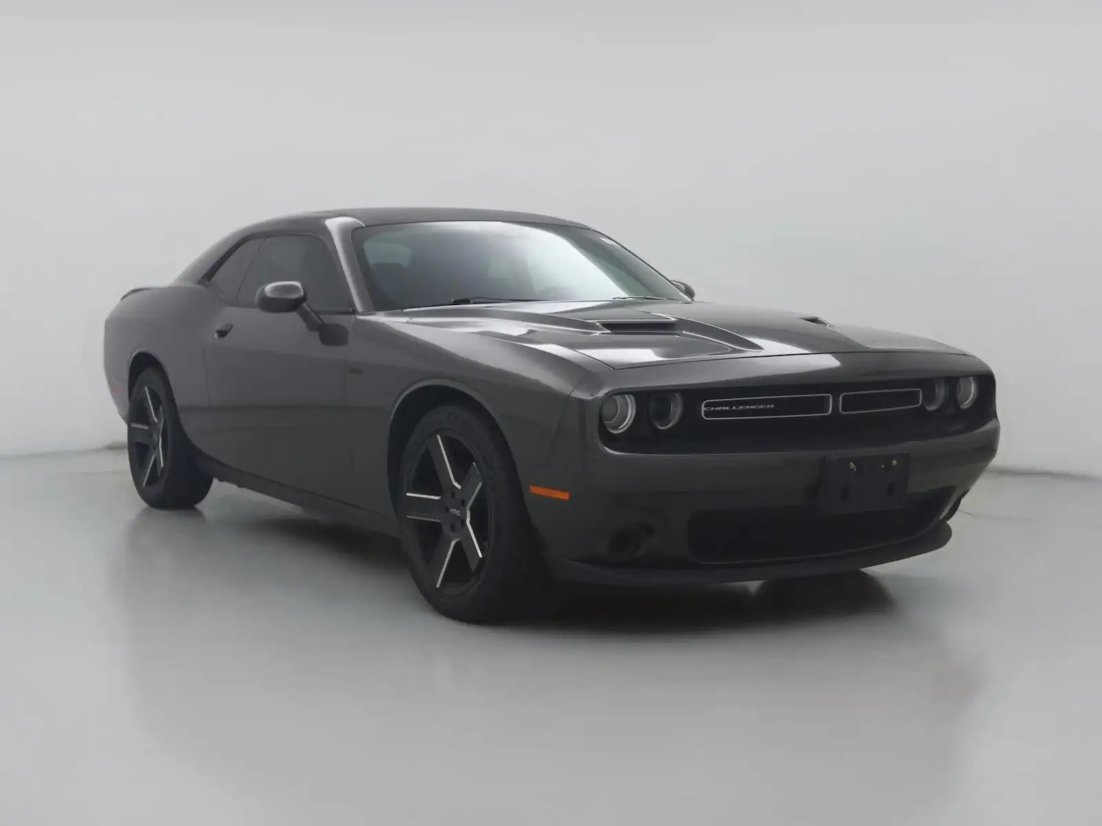 2016 Dodge Challenger SXT photo 1