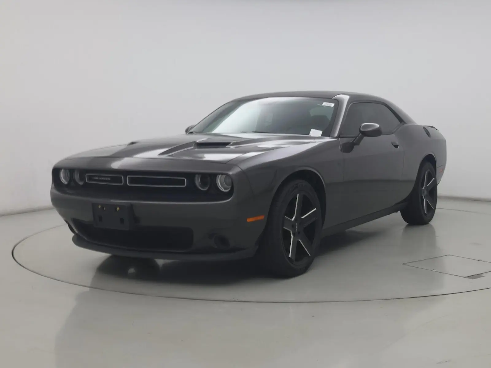 2016 Dodge Challenger SXT photo 5