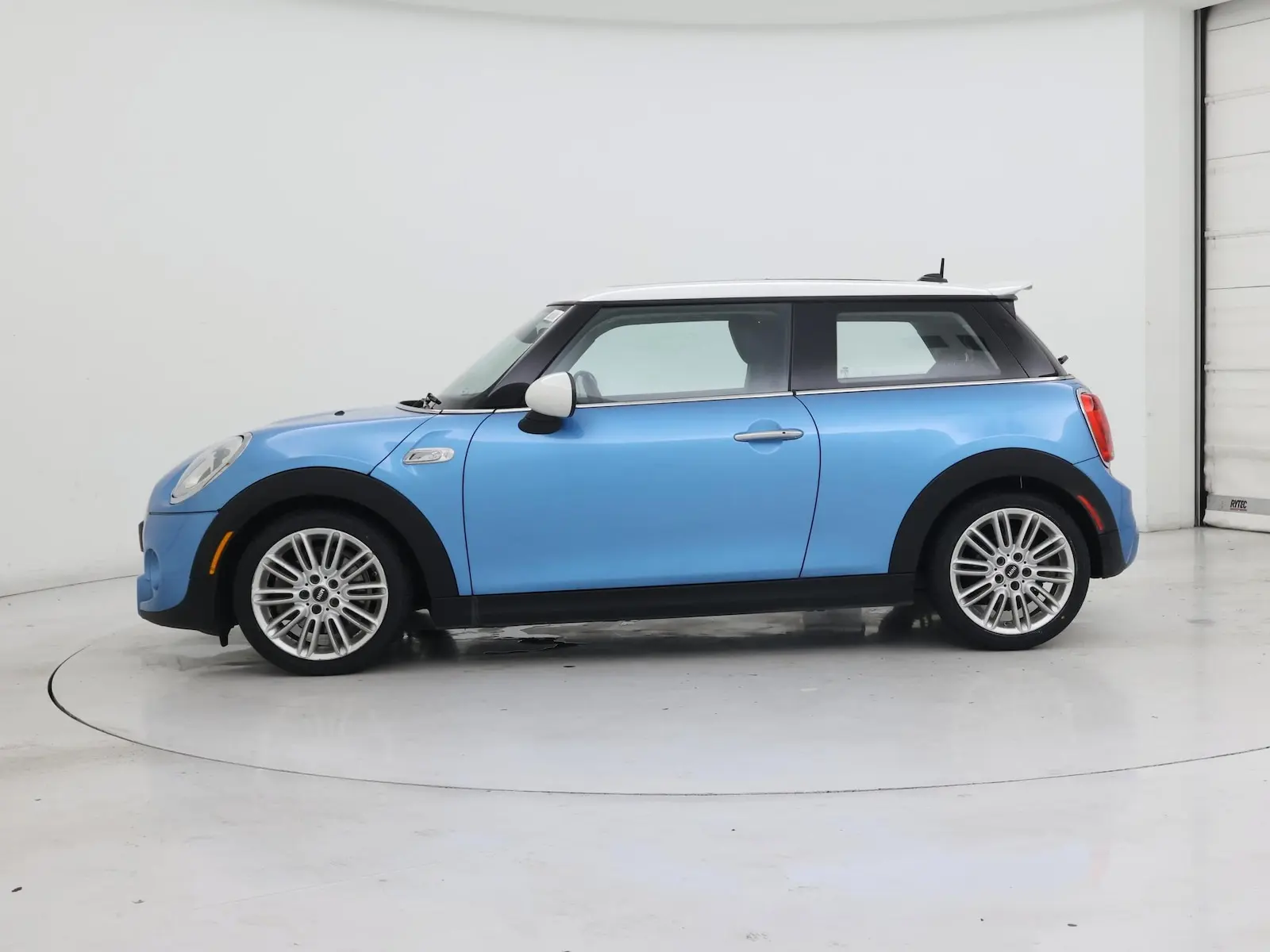 2015 MINI Cooper S photo 4