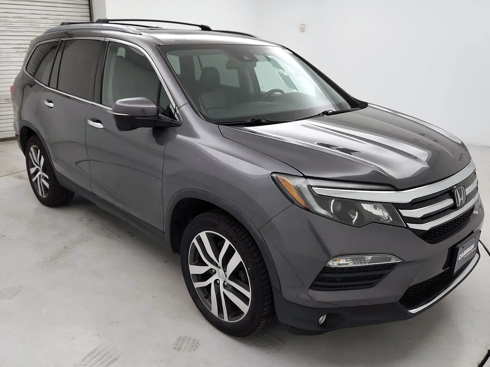 2016 Honda Pilot Touring 4WD's photo