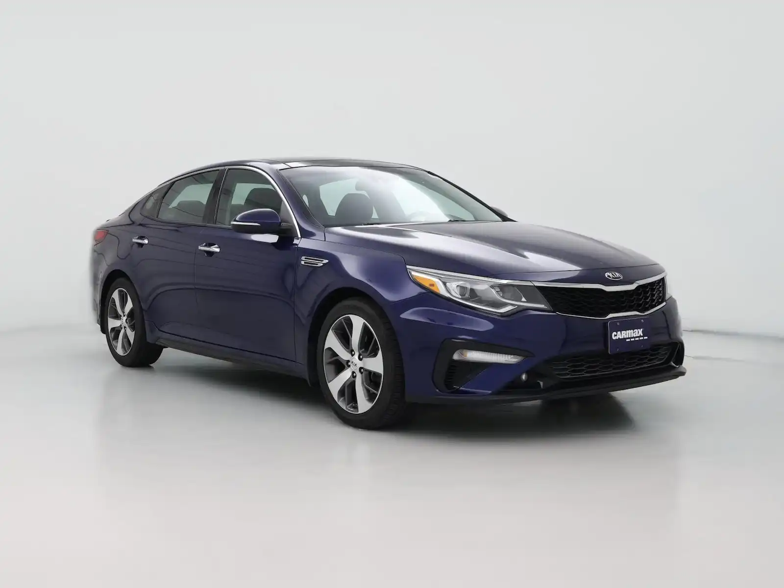 2019 Kia Optima S Auto's photo
