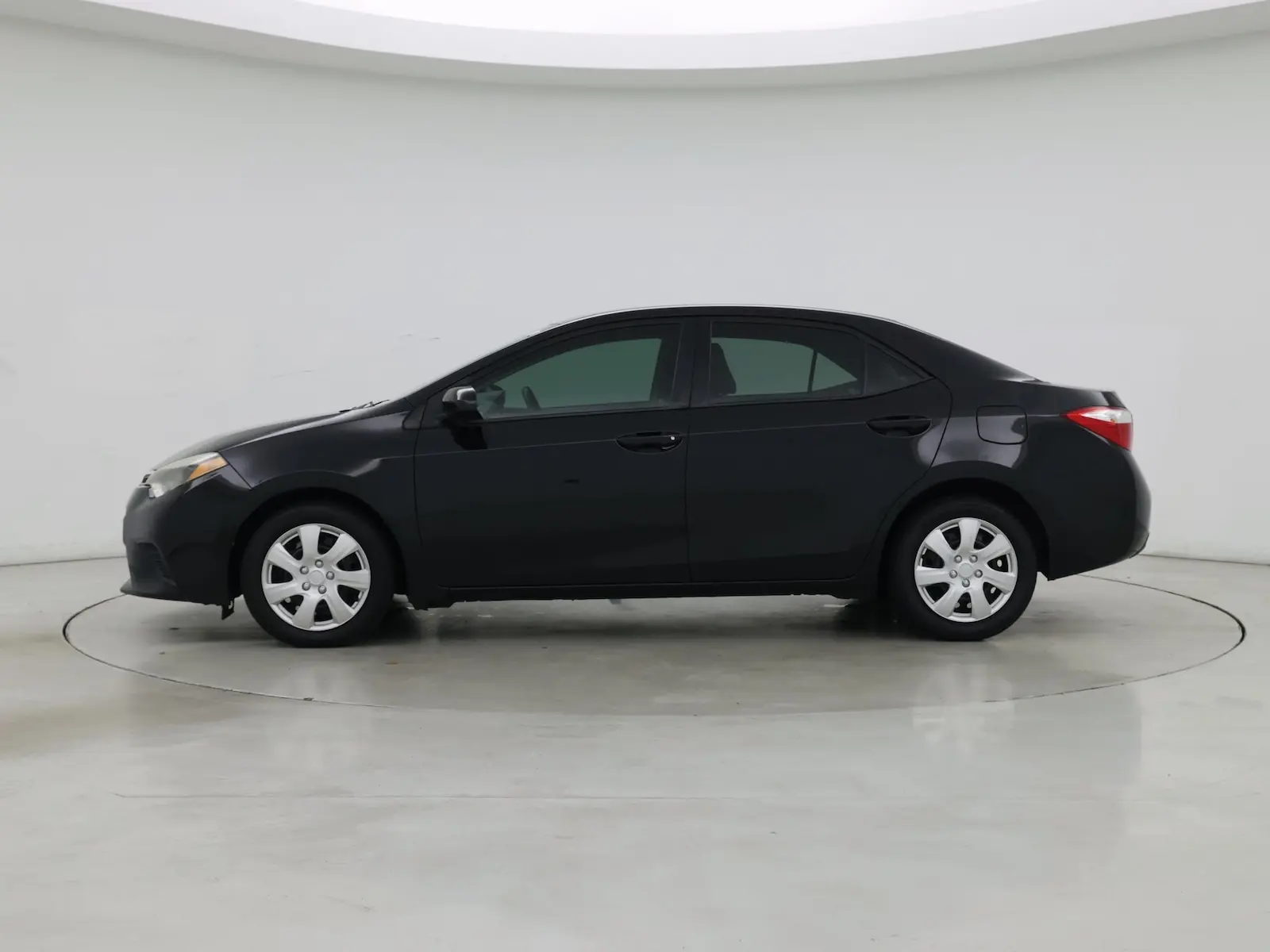 2014 Toyota Corolla LE AT photo 4