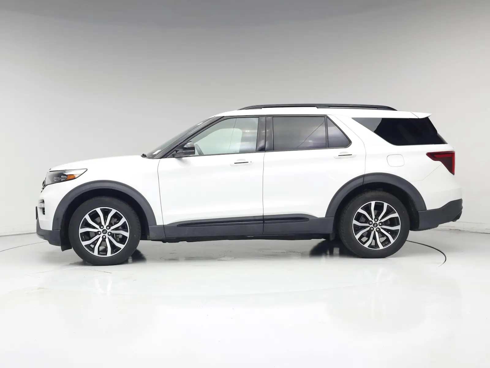2020 Ford Explorer ST 4WD photo 4
