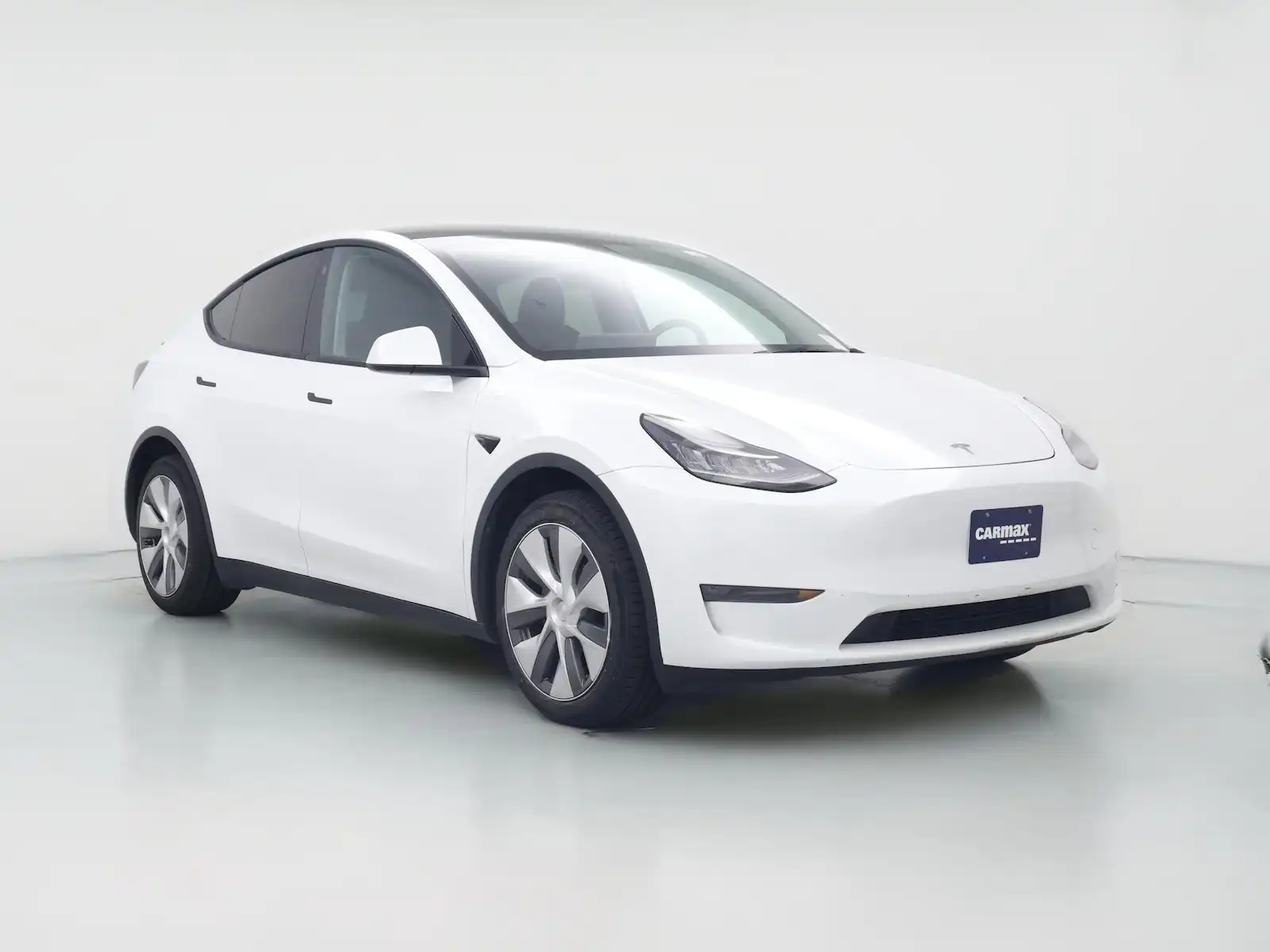 2023 Tesla Model Y Long Range's photo