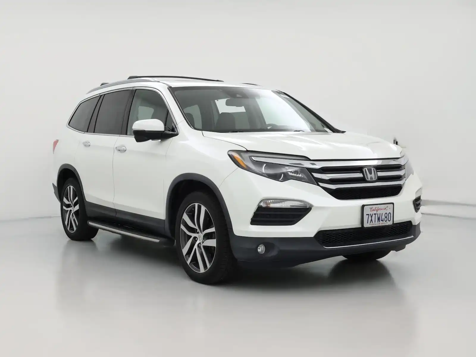 2017 Honda Pilot Touring 4WD's photo