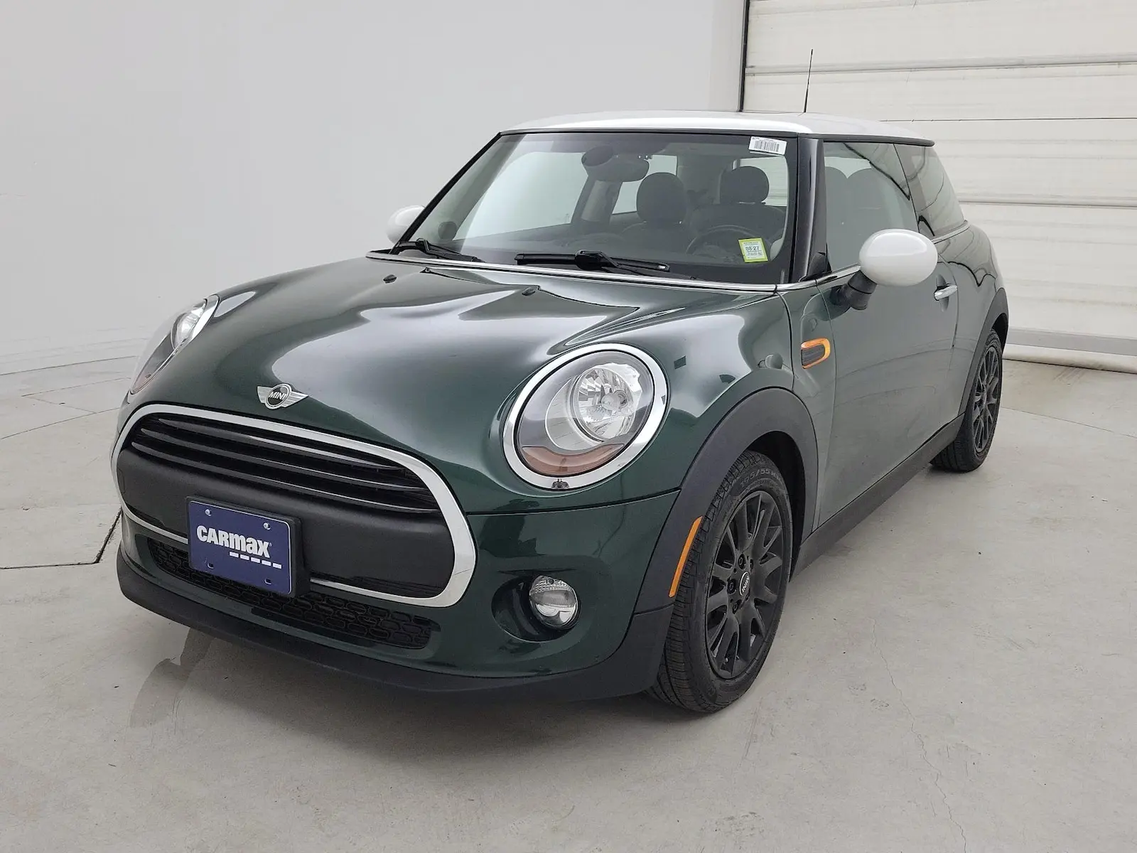 2017 MINI Cooper Base photo 3