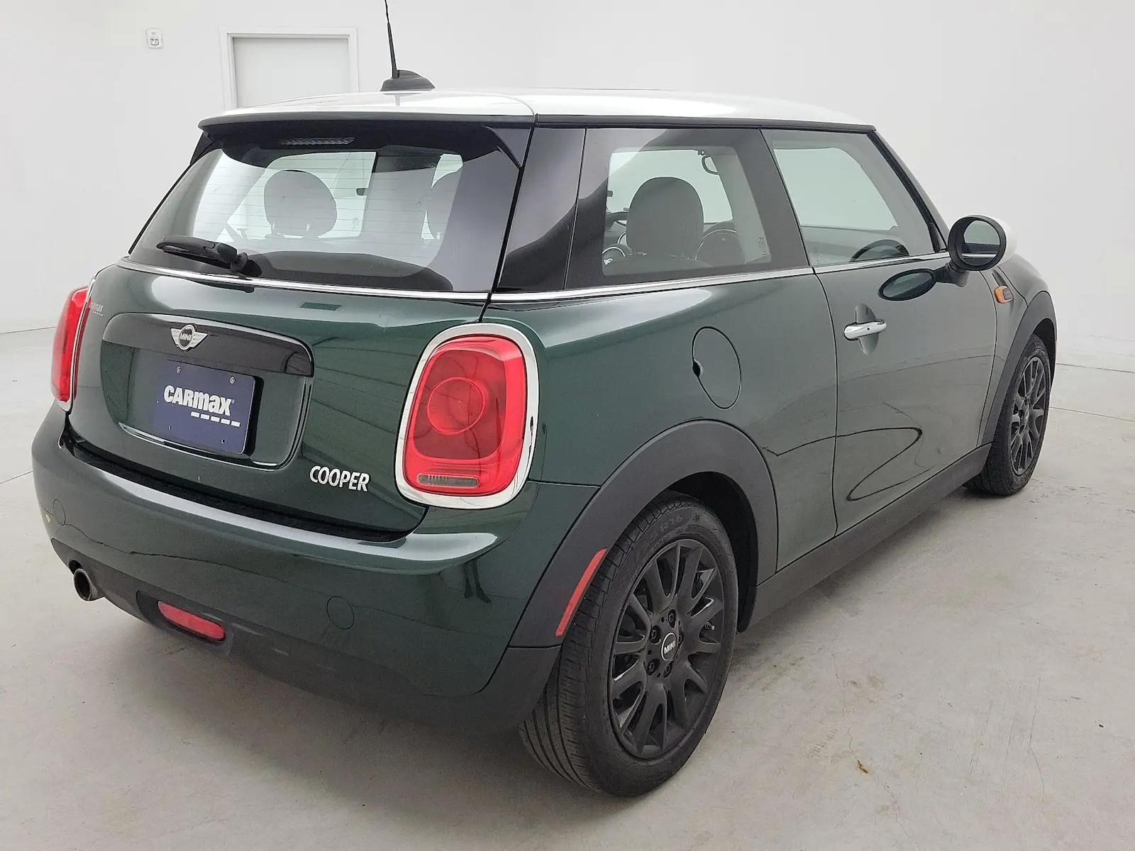 2017 MINI Cooper Base photo 5