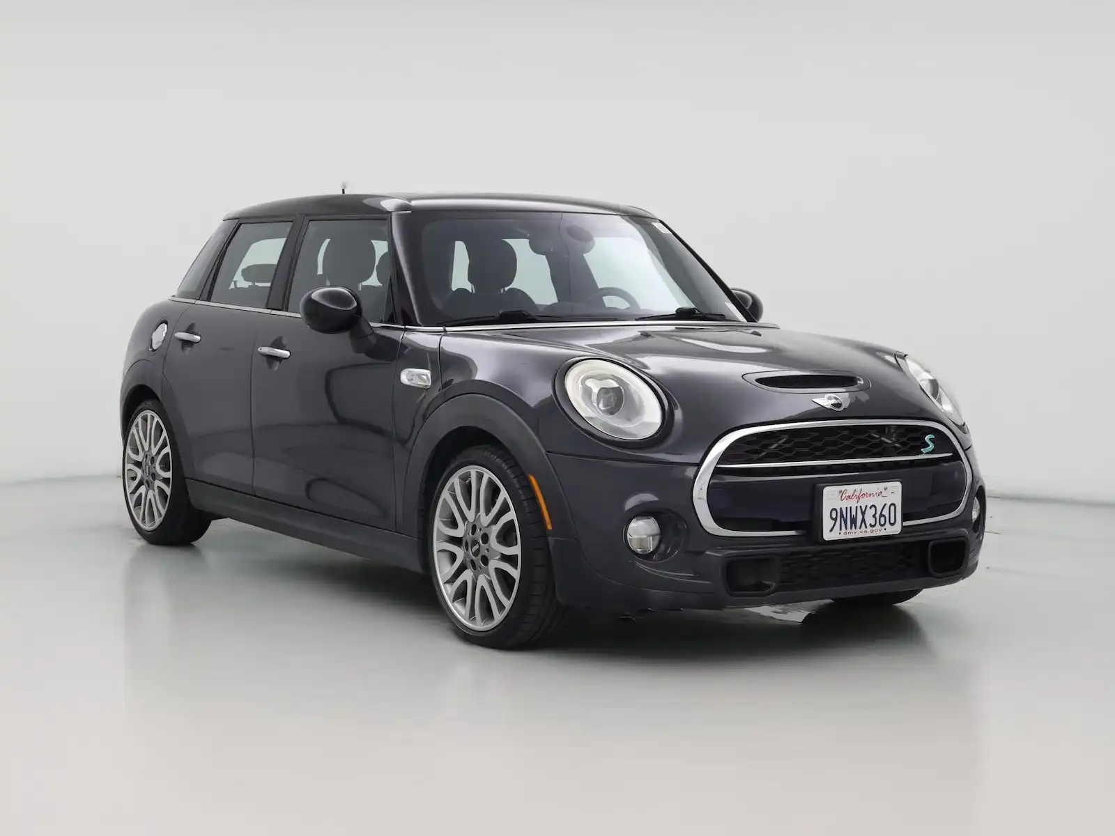 2016 MINI Cooper S 4 Door's photo