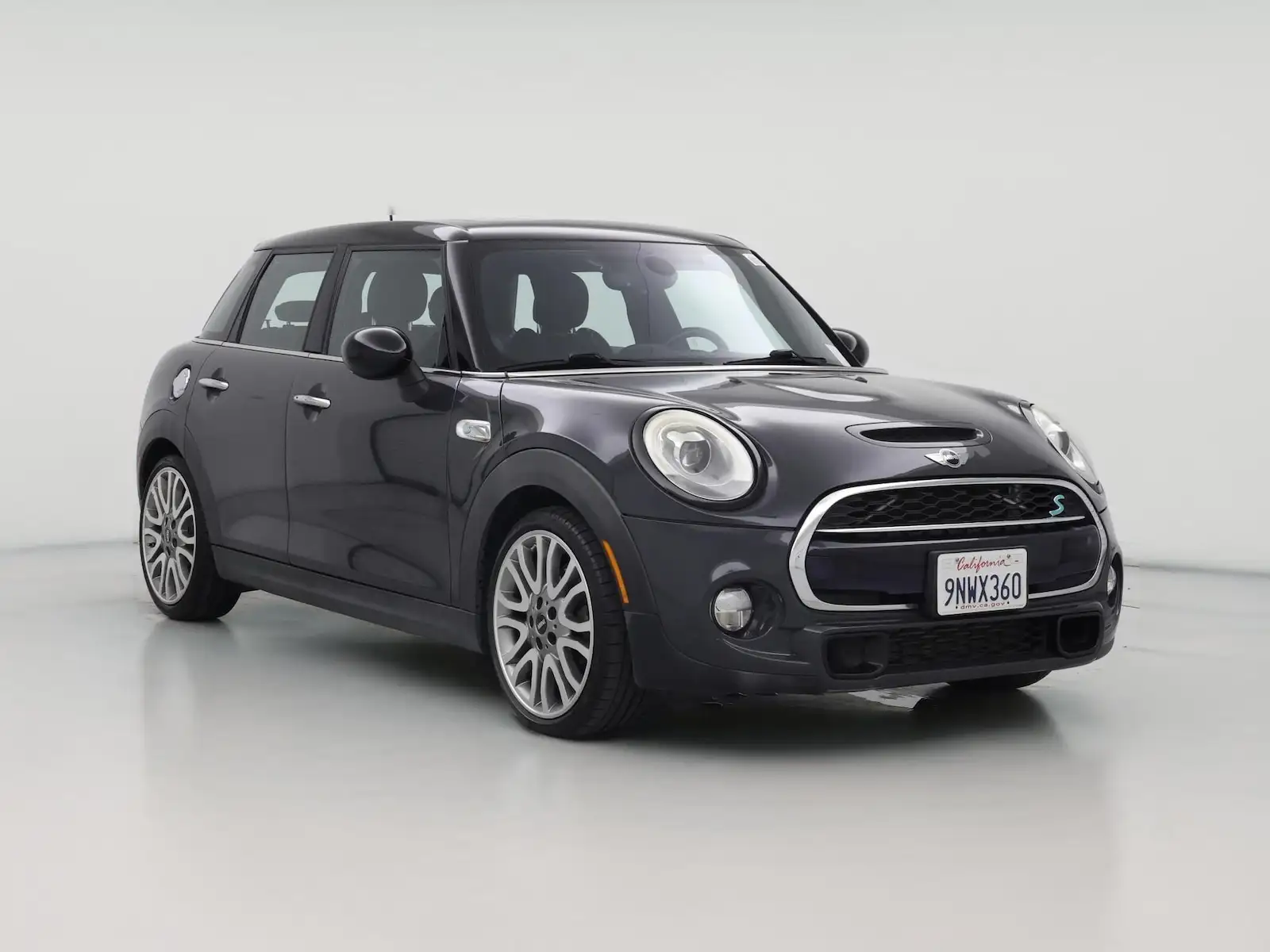 2016 MINI Cooper S 4 Door's photo