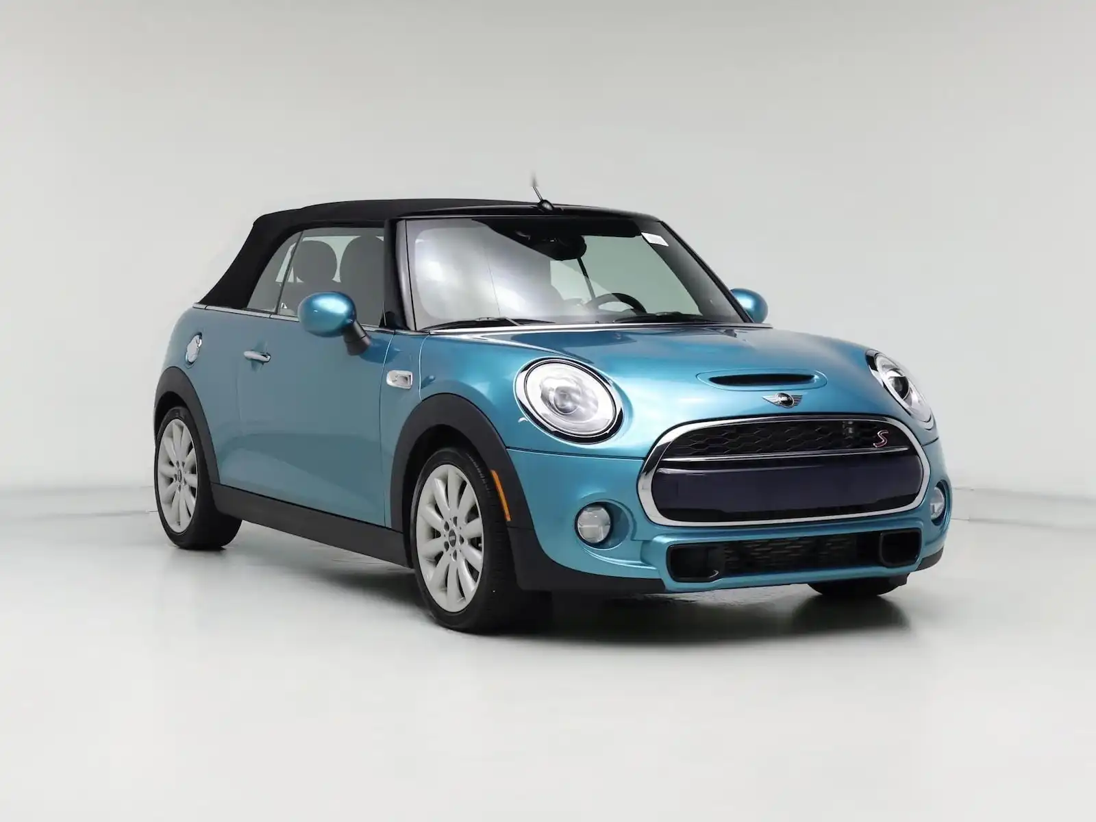 2017 MINI Cooper S Convertible's photo