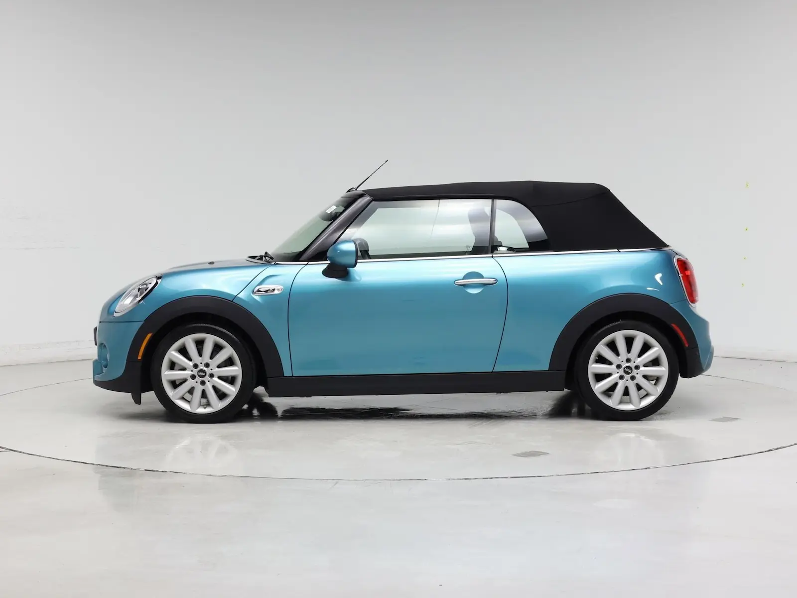 2017 MINI Cooper S Convertible photo 4
