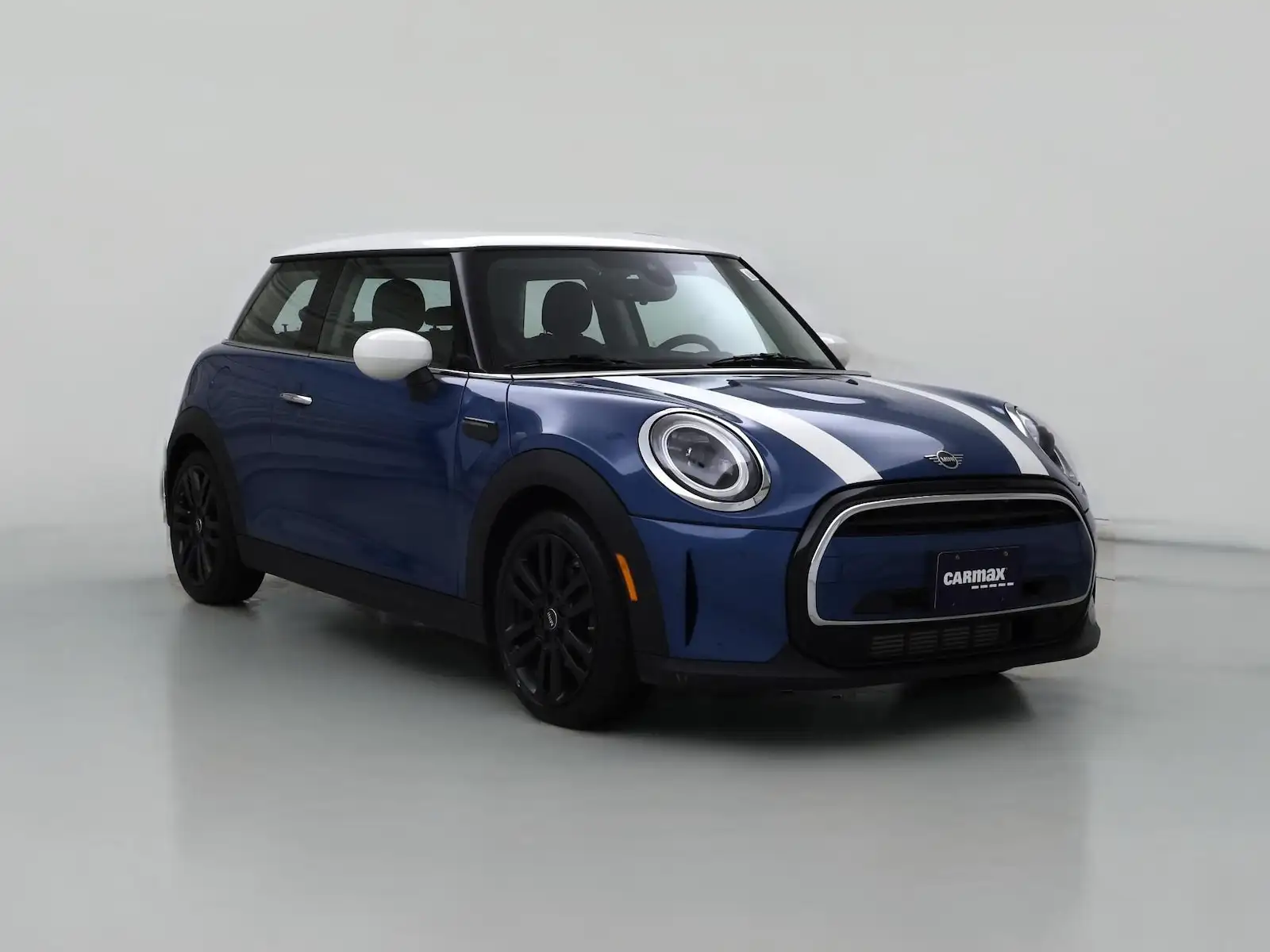 2022 MINI Hardtop Oxford Edition's photo