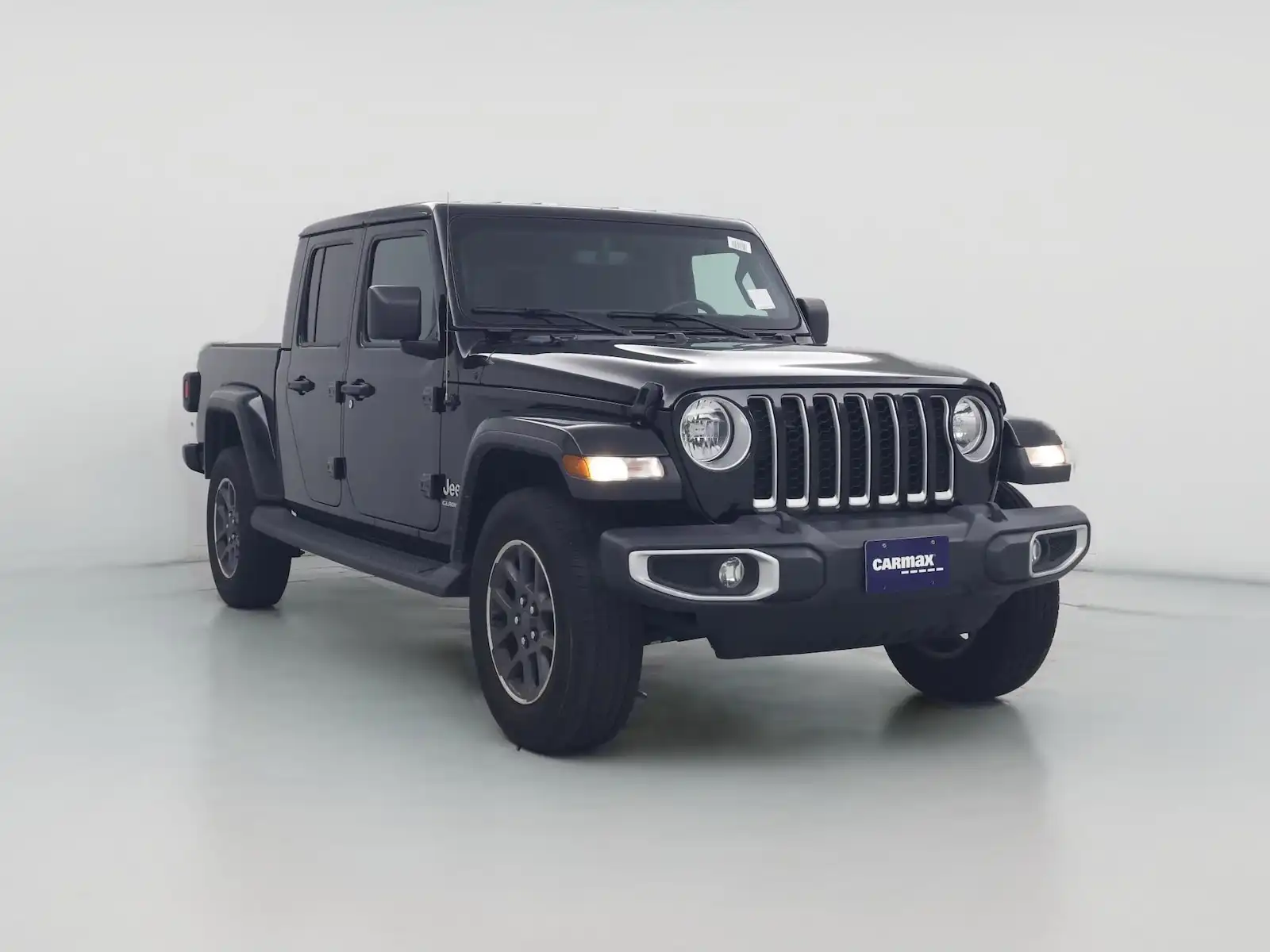 2022 Jeep Gladiator Overland's photo
