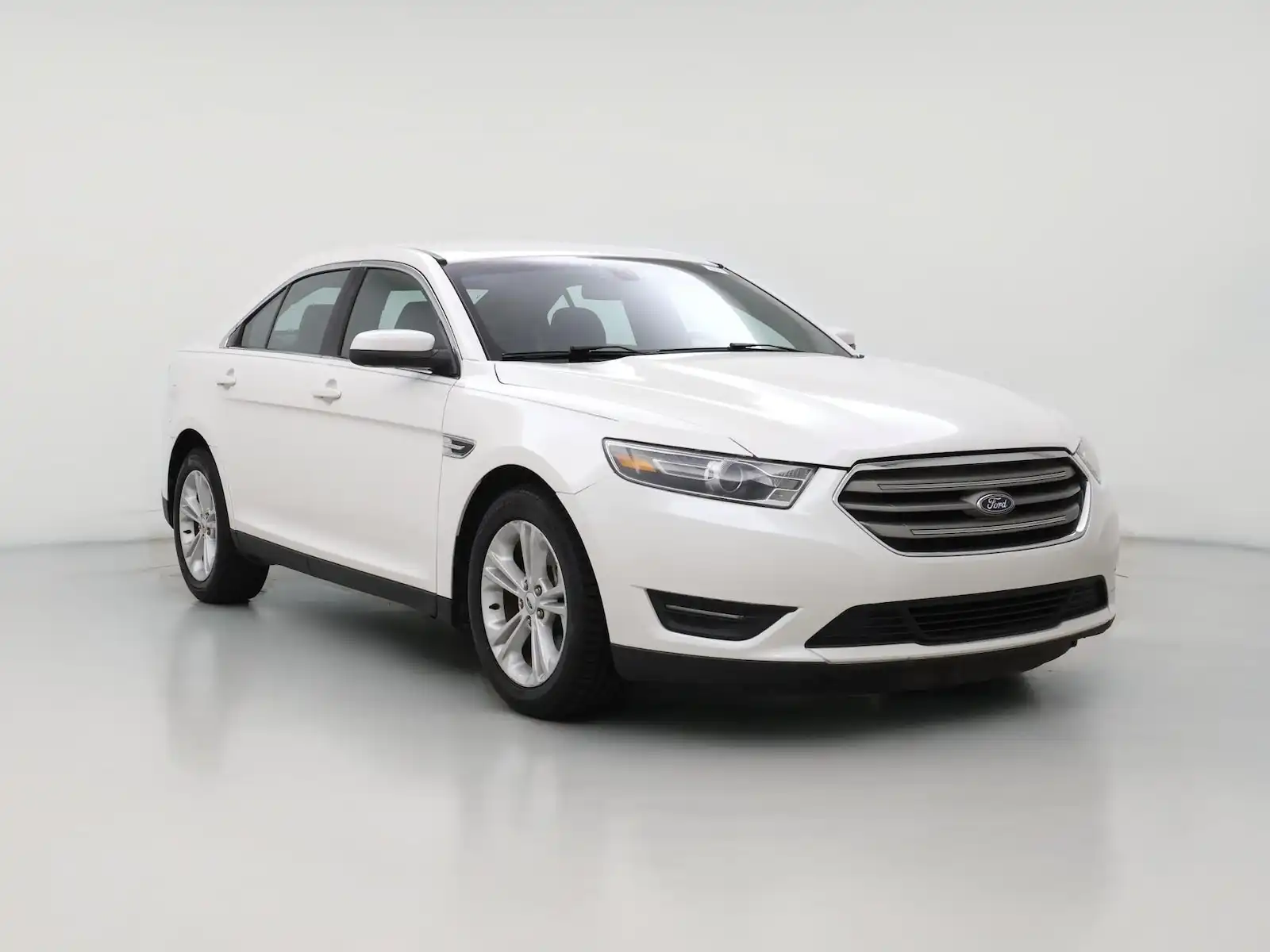 2016 Ford Taurus SEL FWD's photo
