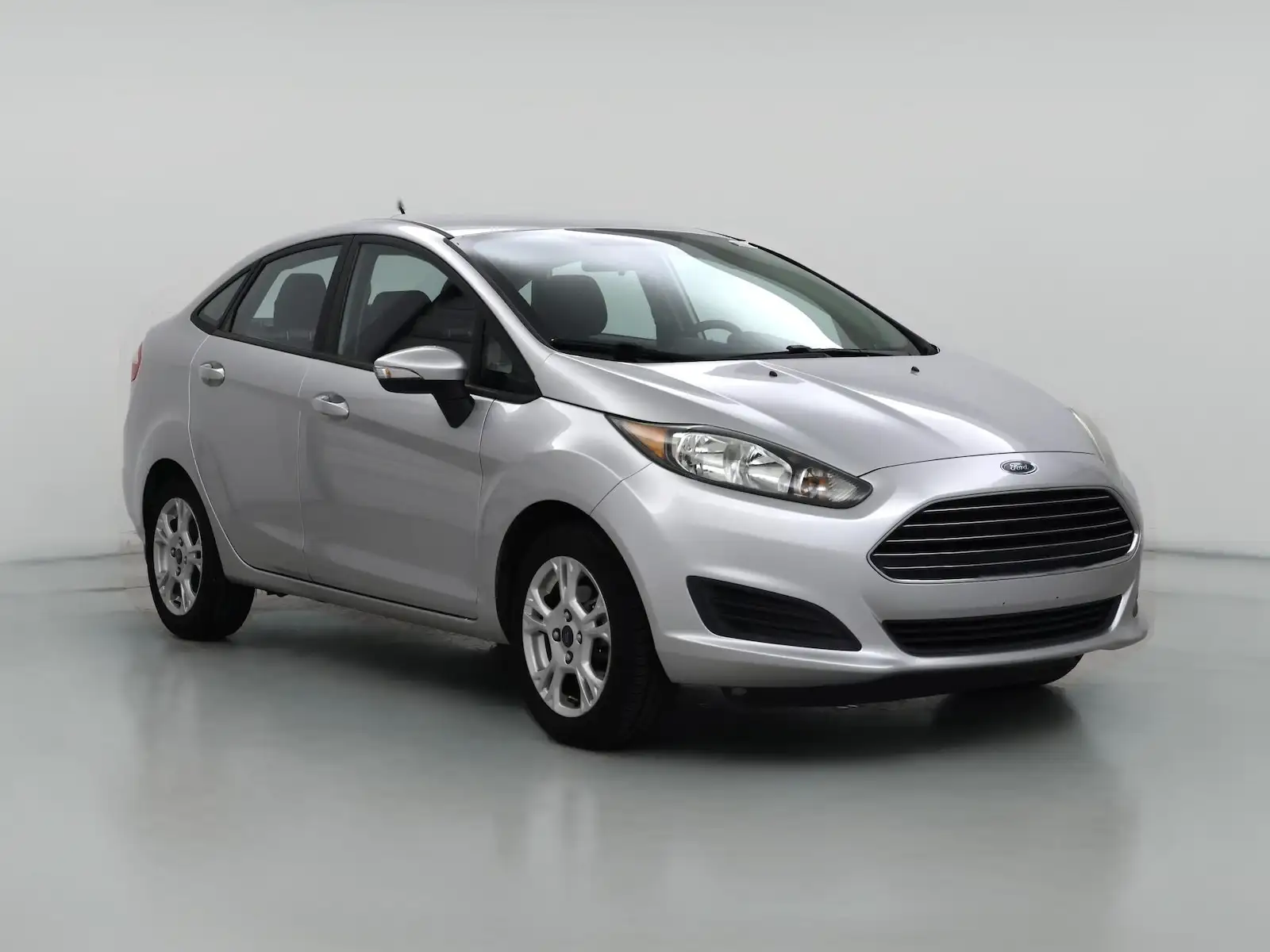 2015 Ford Fiesta SE Sedan's photo