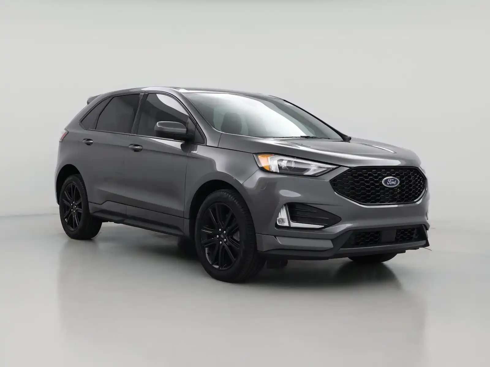 2024 Ford Edge ST-Line AWD's photo