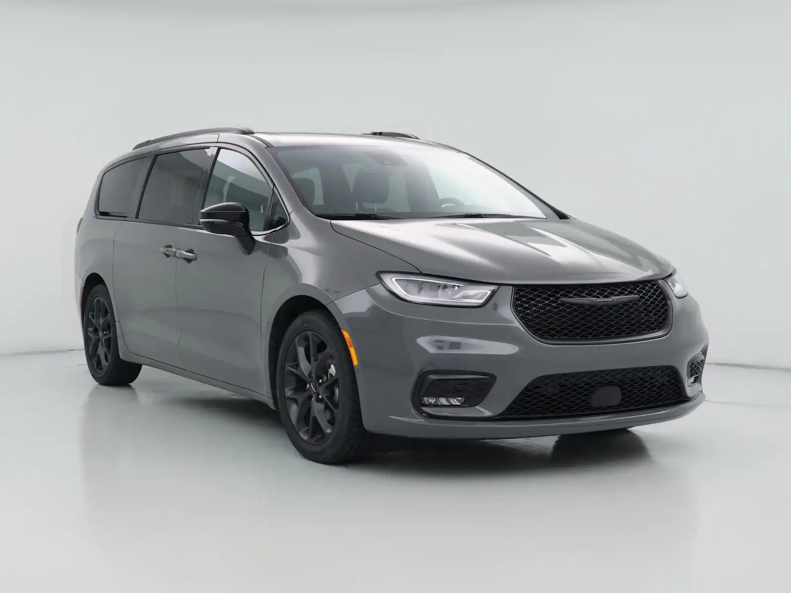 2023 Chrysler Pacifica Limited's photo