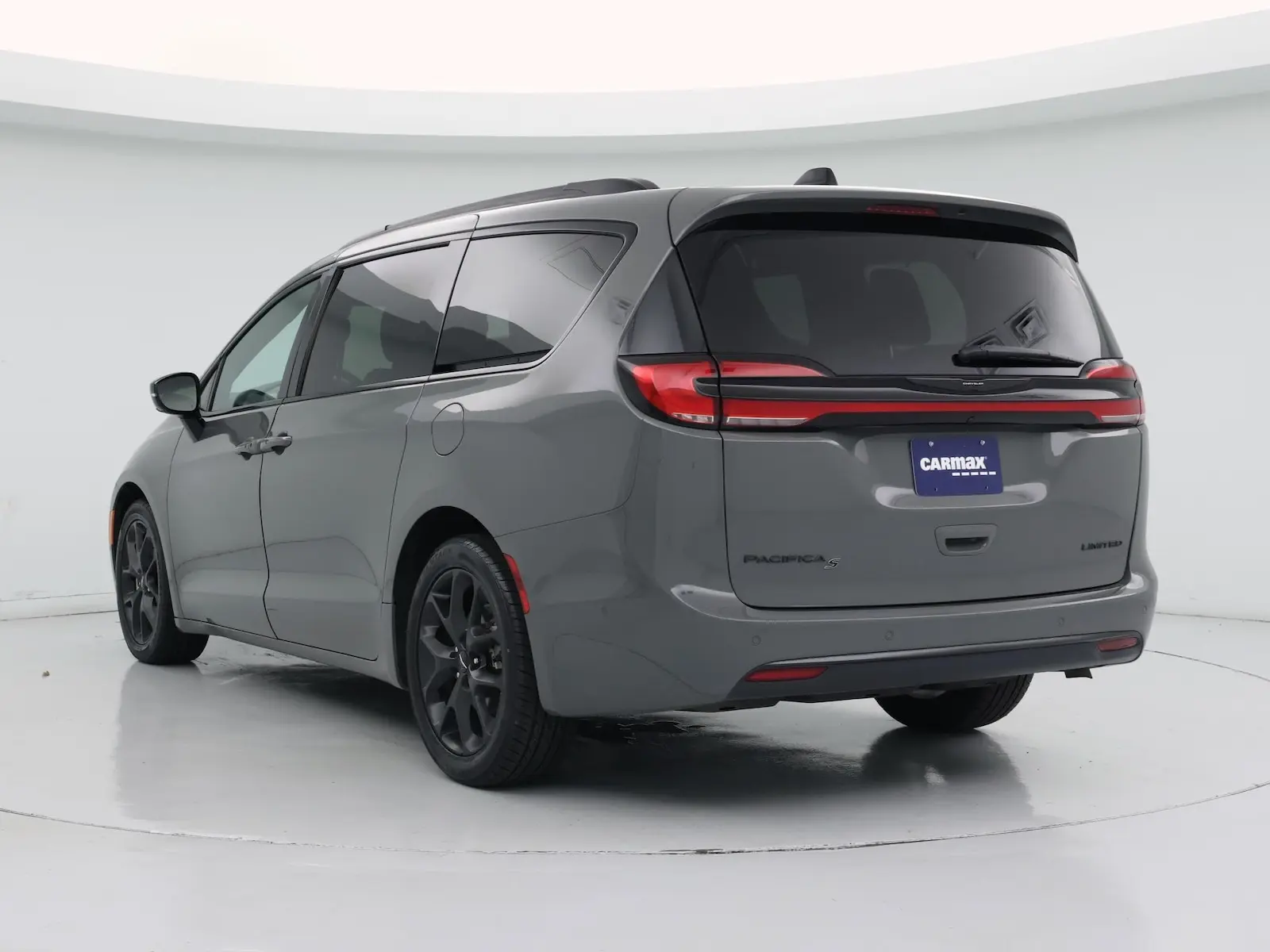 2023 Chrysler Pacifica Limited photo 3