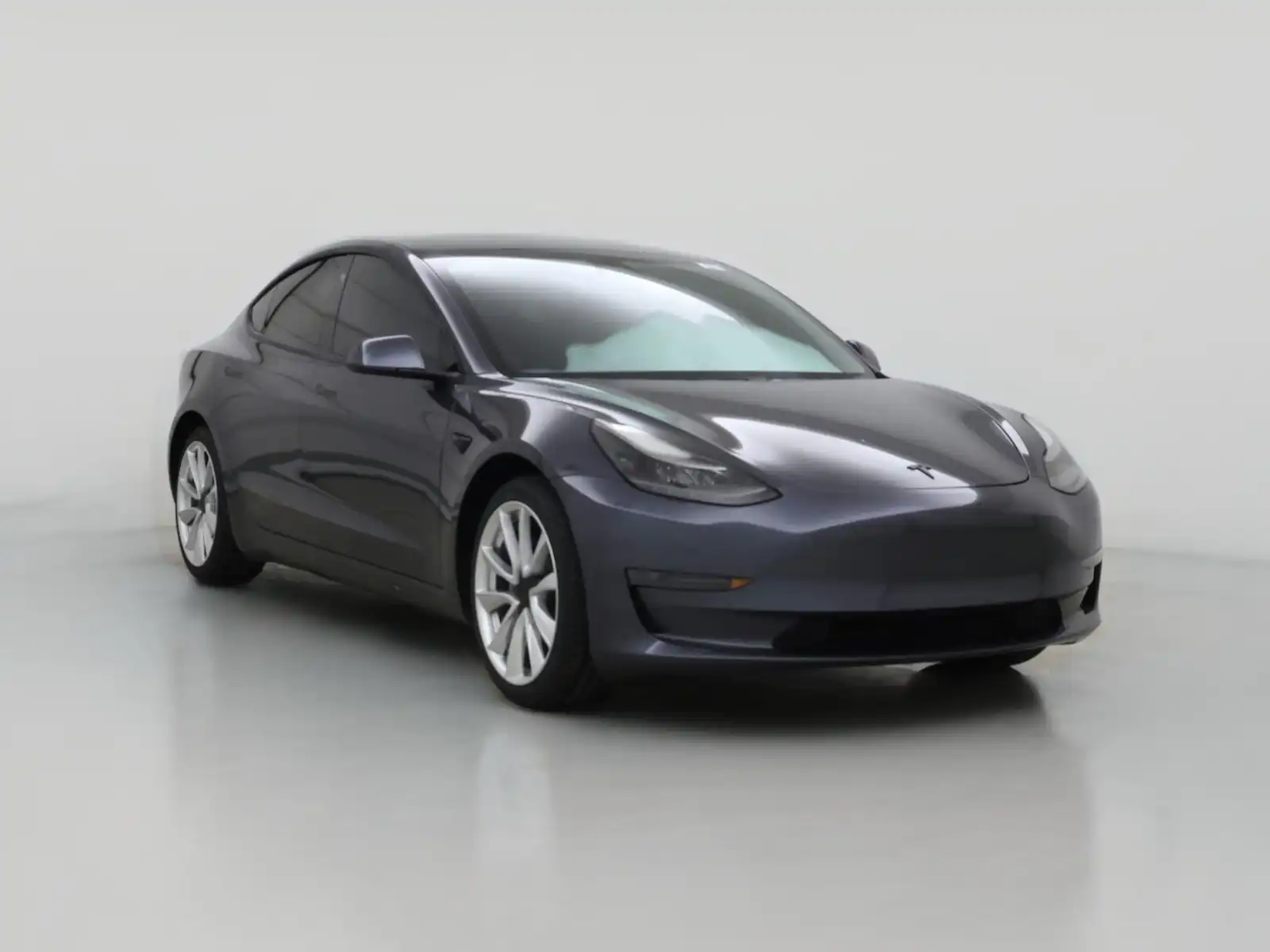 2021 Tesla Model 3 Standard Range Plus's photo