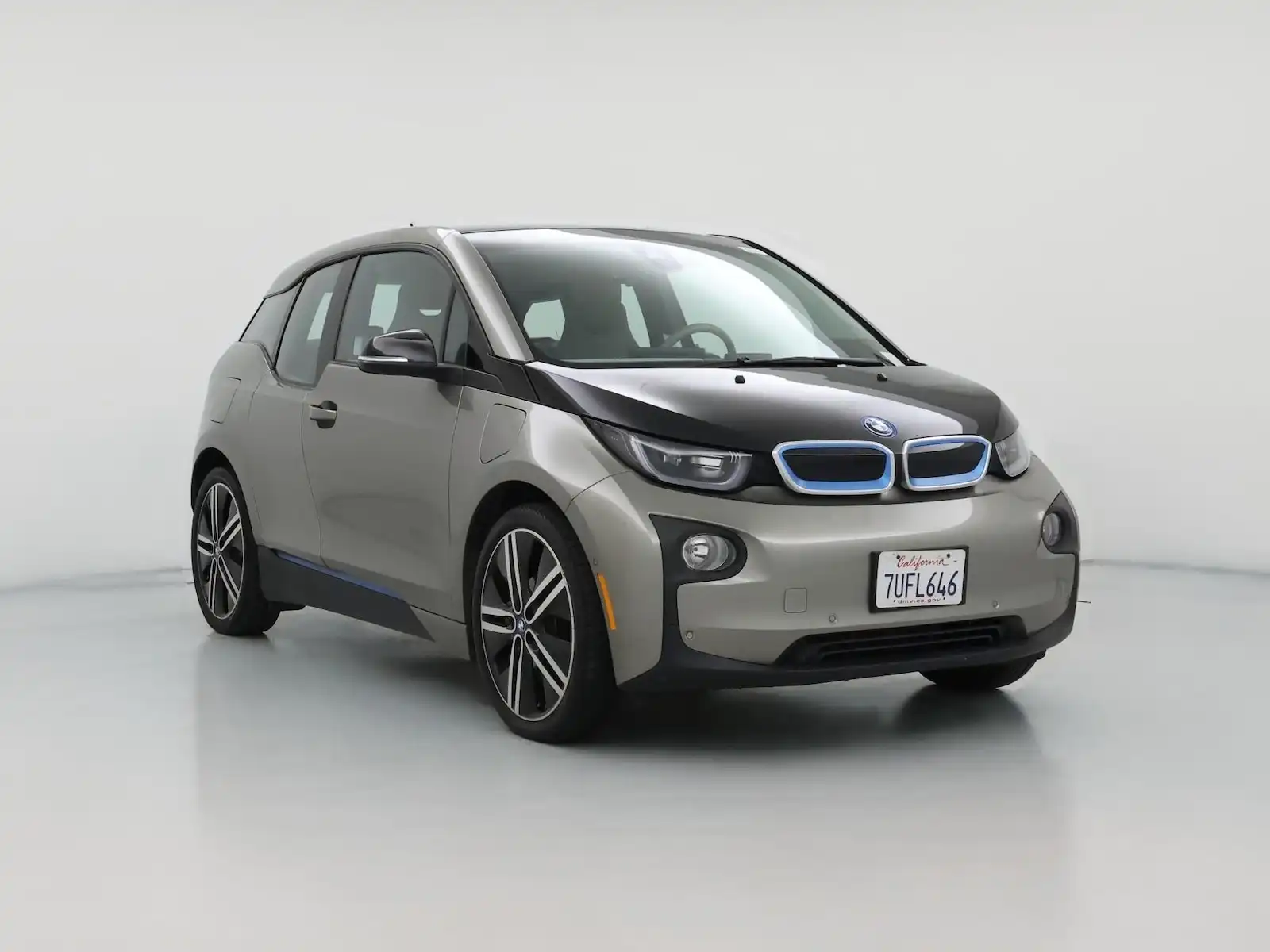 2016 BMW i3 Range Extender Giga World's photo