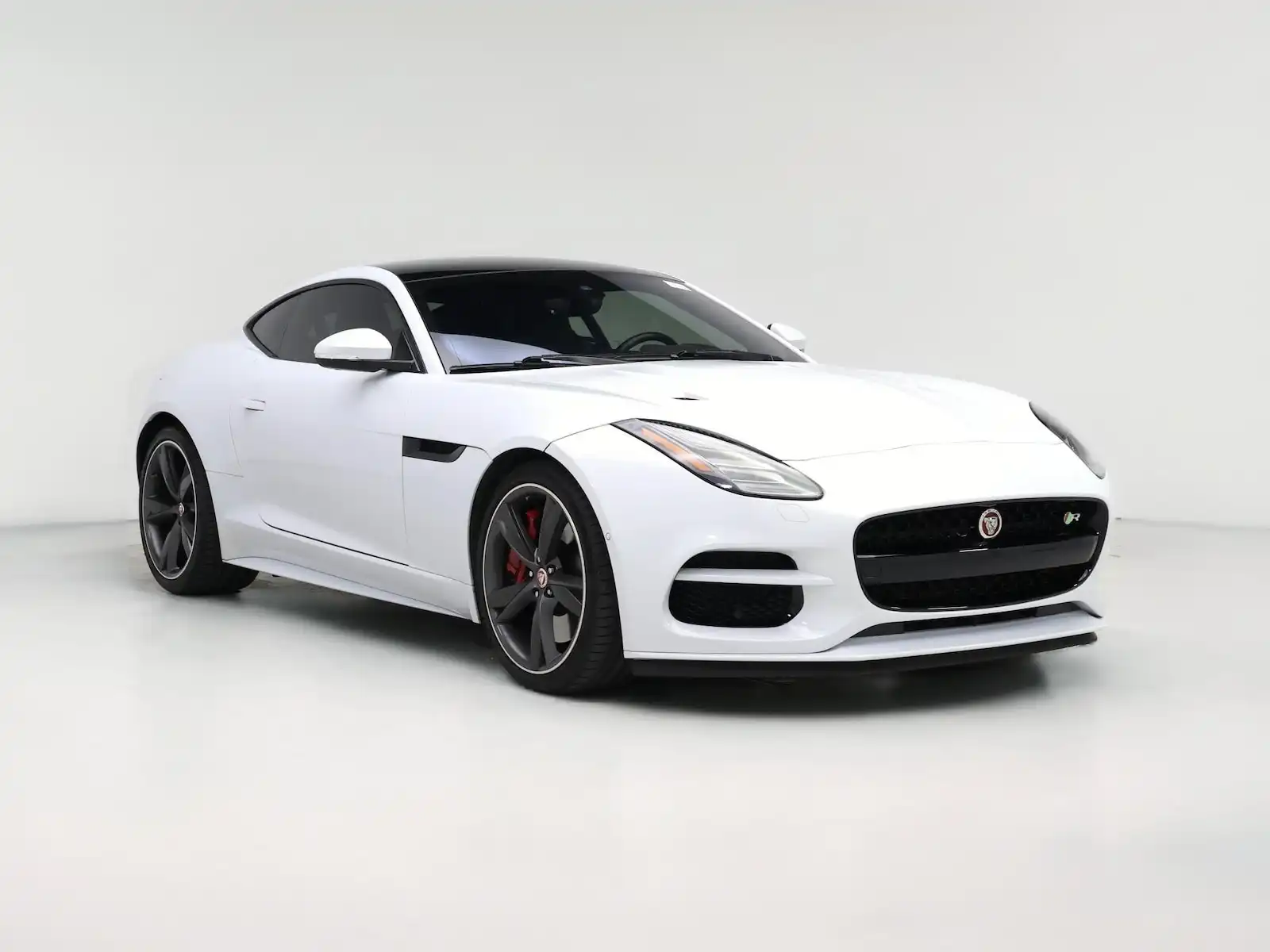 2018 Jaguar F-TYPE R Coupe's photo