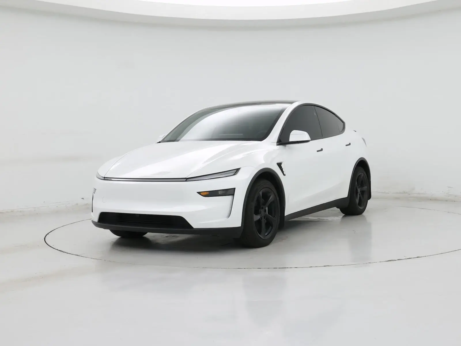 2026 Tesla Model Y Long Range Dual Motor AWD photo 5