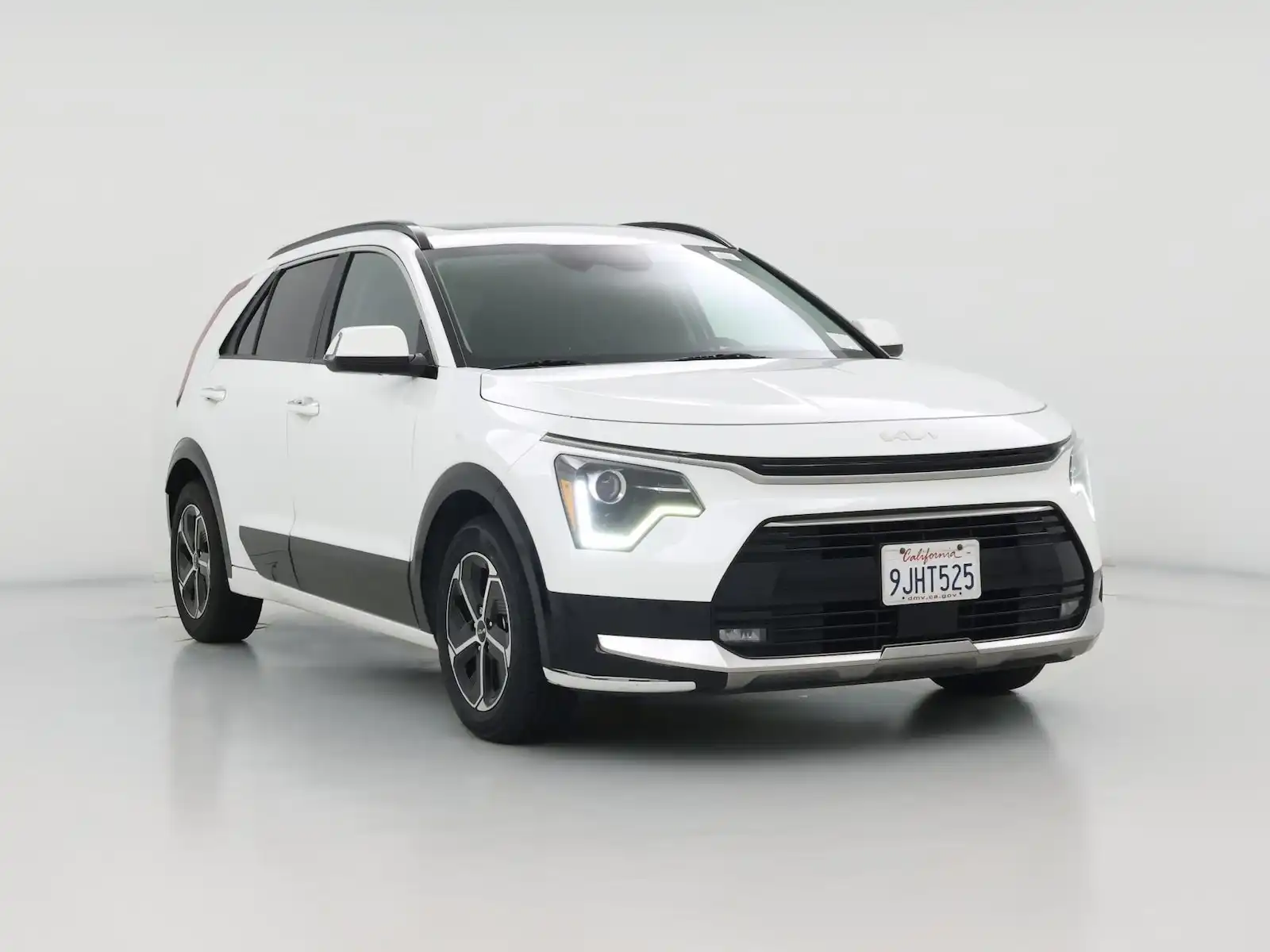 2024 Kia Niro Hybrid SX's photo
