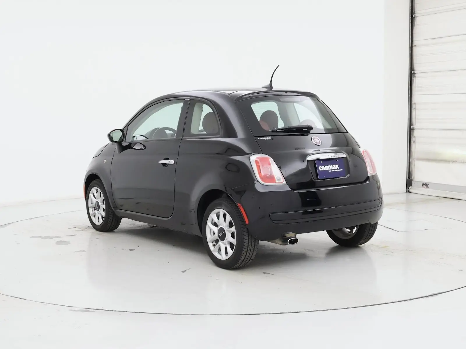 2017 FIAT 500 Pop photo 3