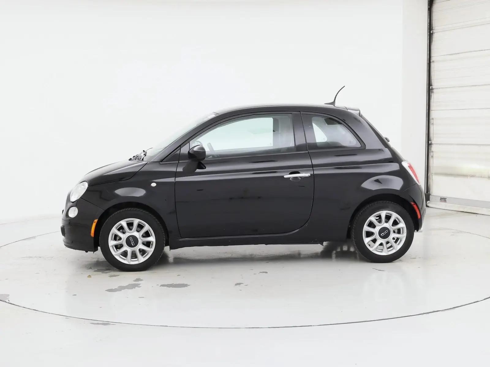 2017 FIAT 500 Pop photo 4