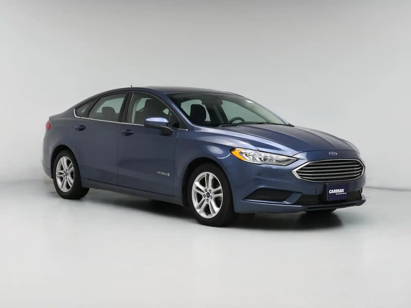 2018 Ford Fusion SE's photo